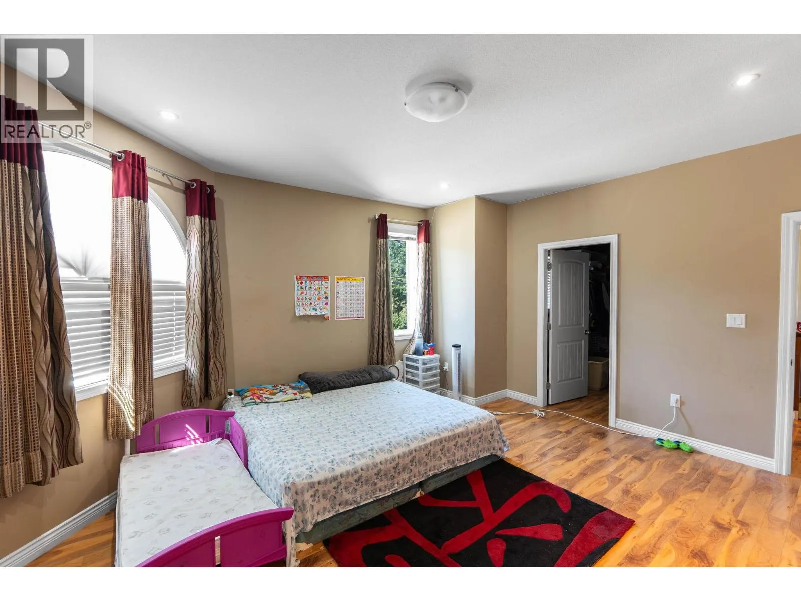 297 WATERFORD Avenue Unit# 102