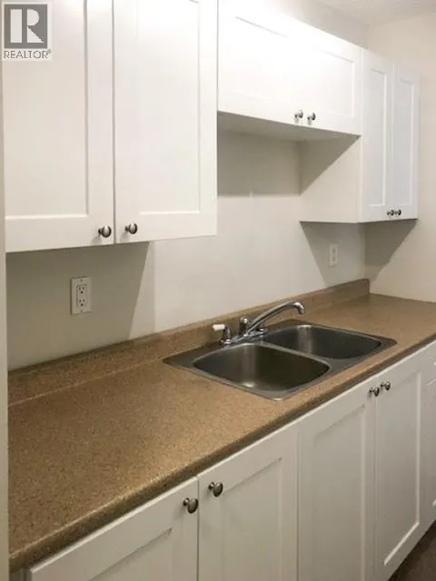 751 Grandview Terrace Unit# 102