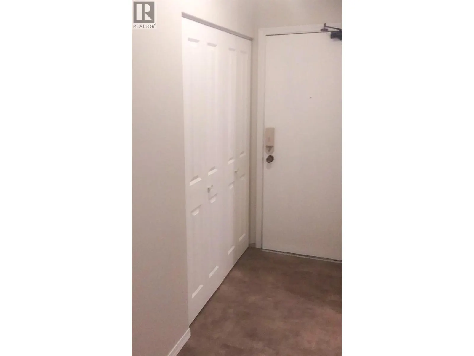 751 Grandview Terrace Unit# 102