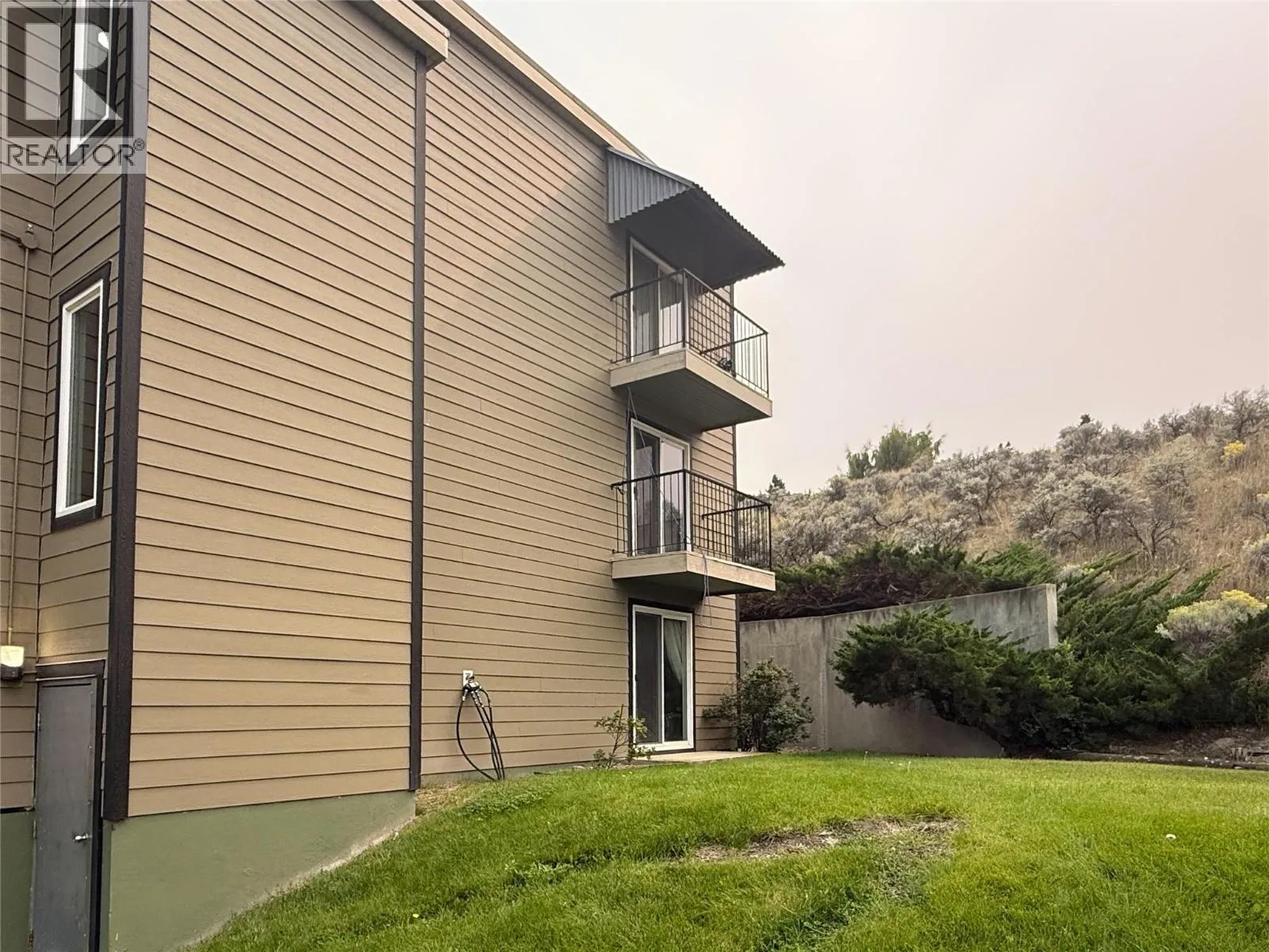 751 Grandview Terrace Unit# 102
