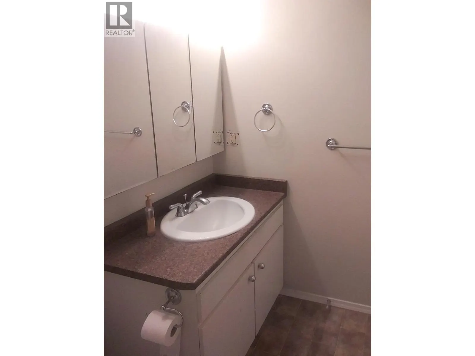 751 Grandview Terrace Unit# 102