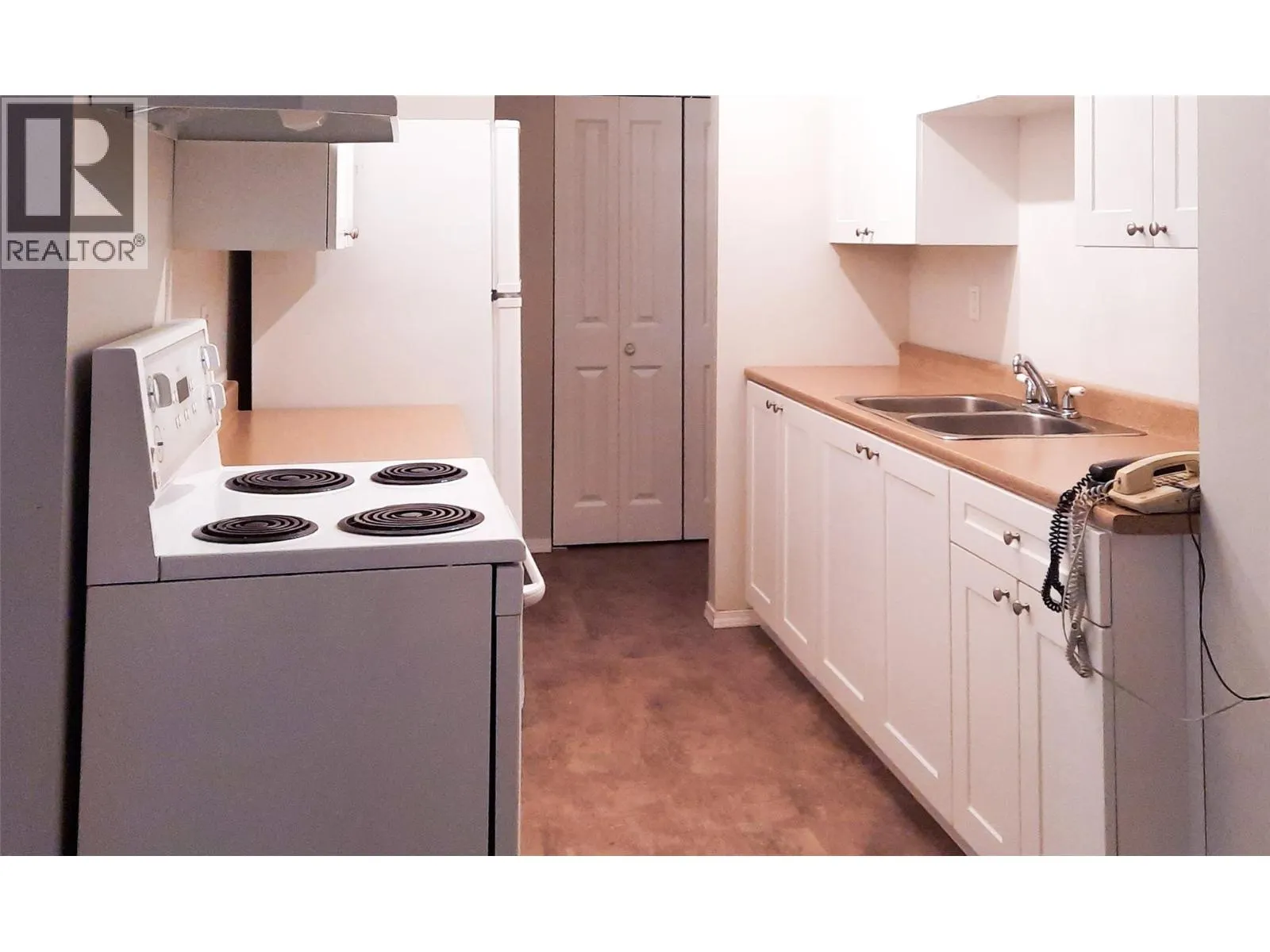 751 Grandview Terrace Unit# 102