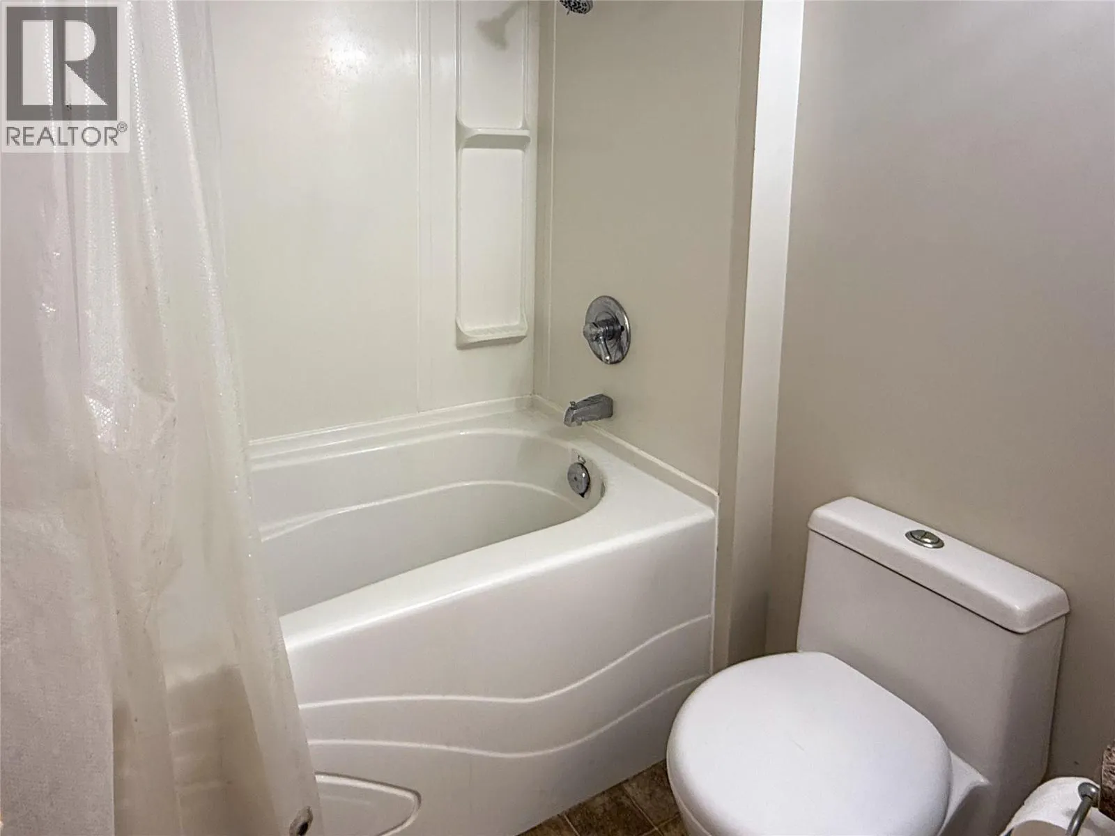 751 Grandview Terrace Unit# 102