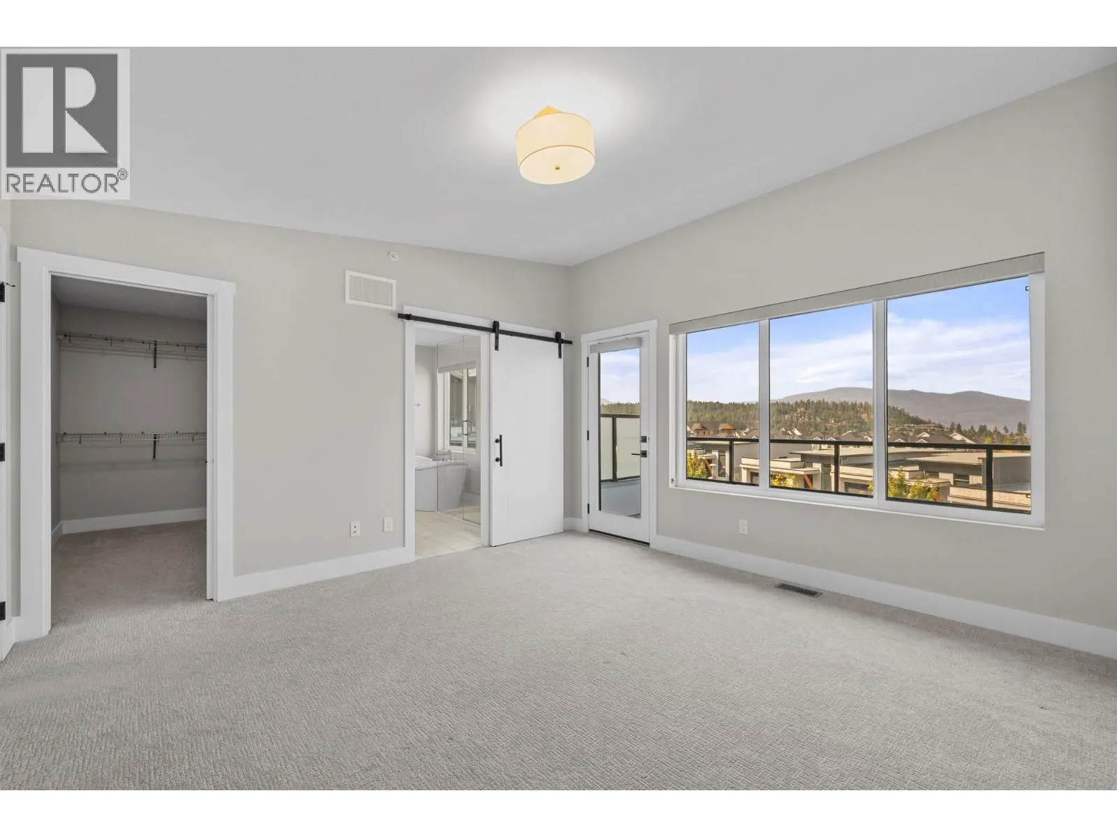 269 Diamond Way Unit# 4