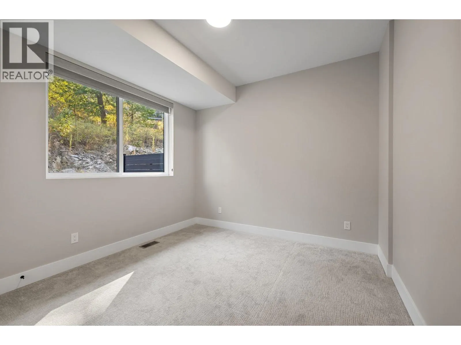 269 Diamond Way Unit# 4