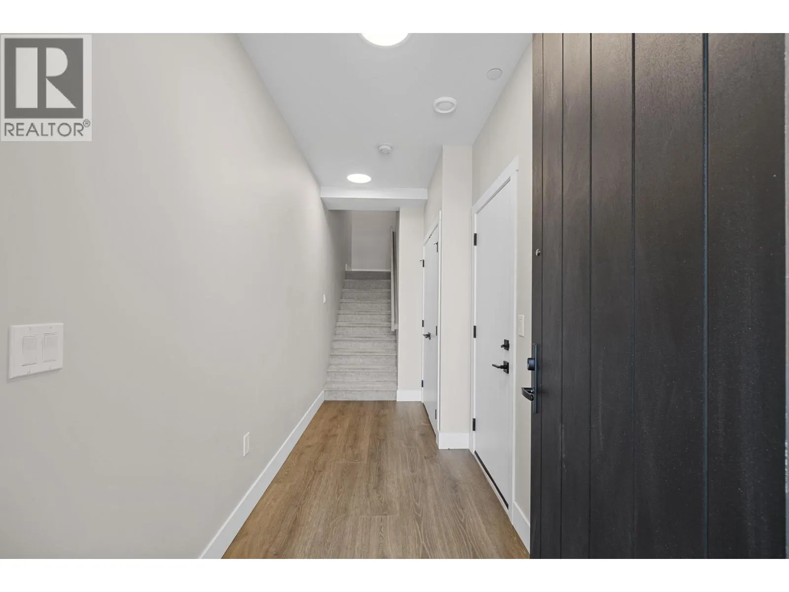 269 Diamond Way Unit# 4
