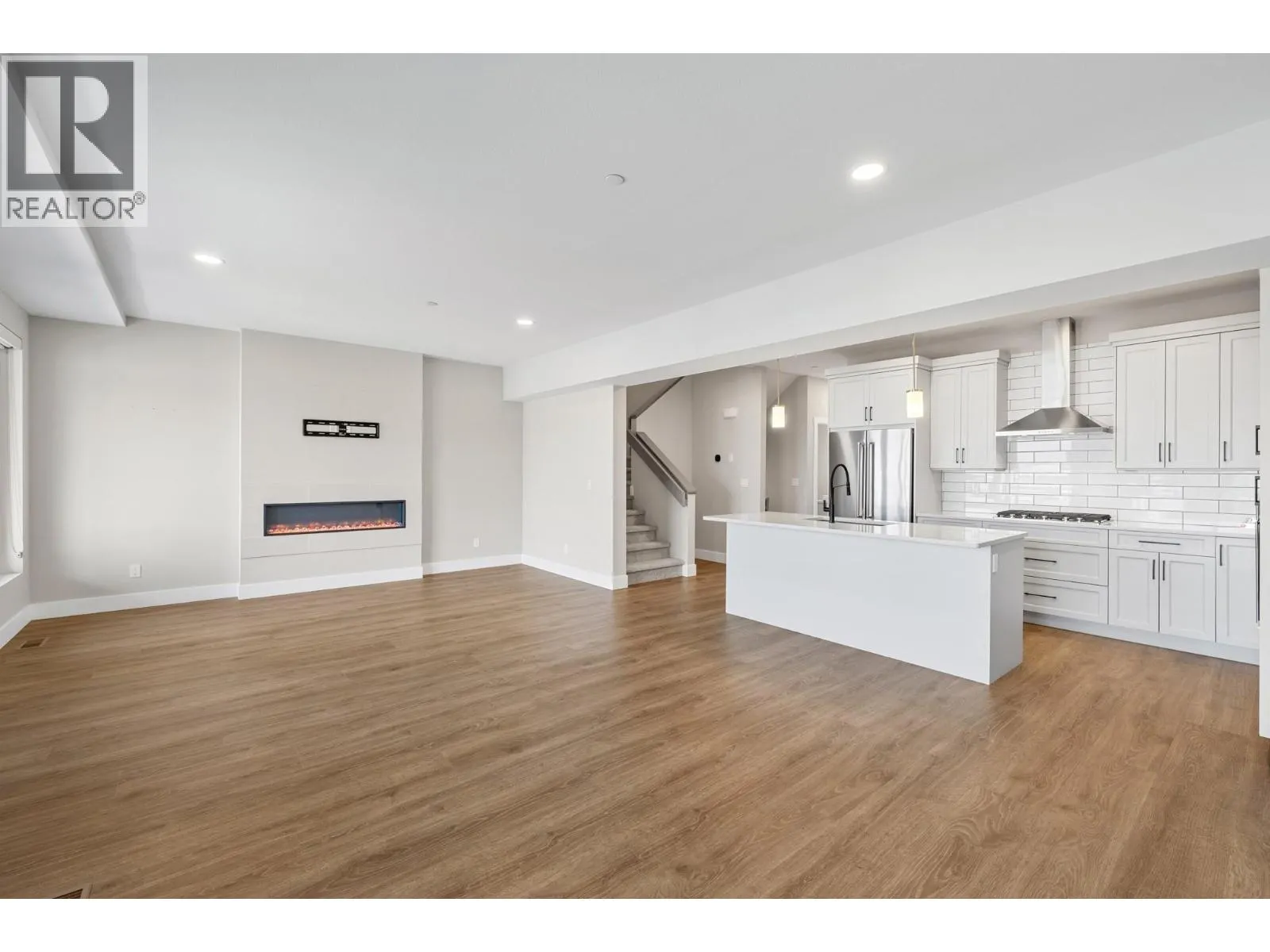 269 Diamond Way Unit# 4