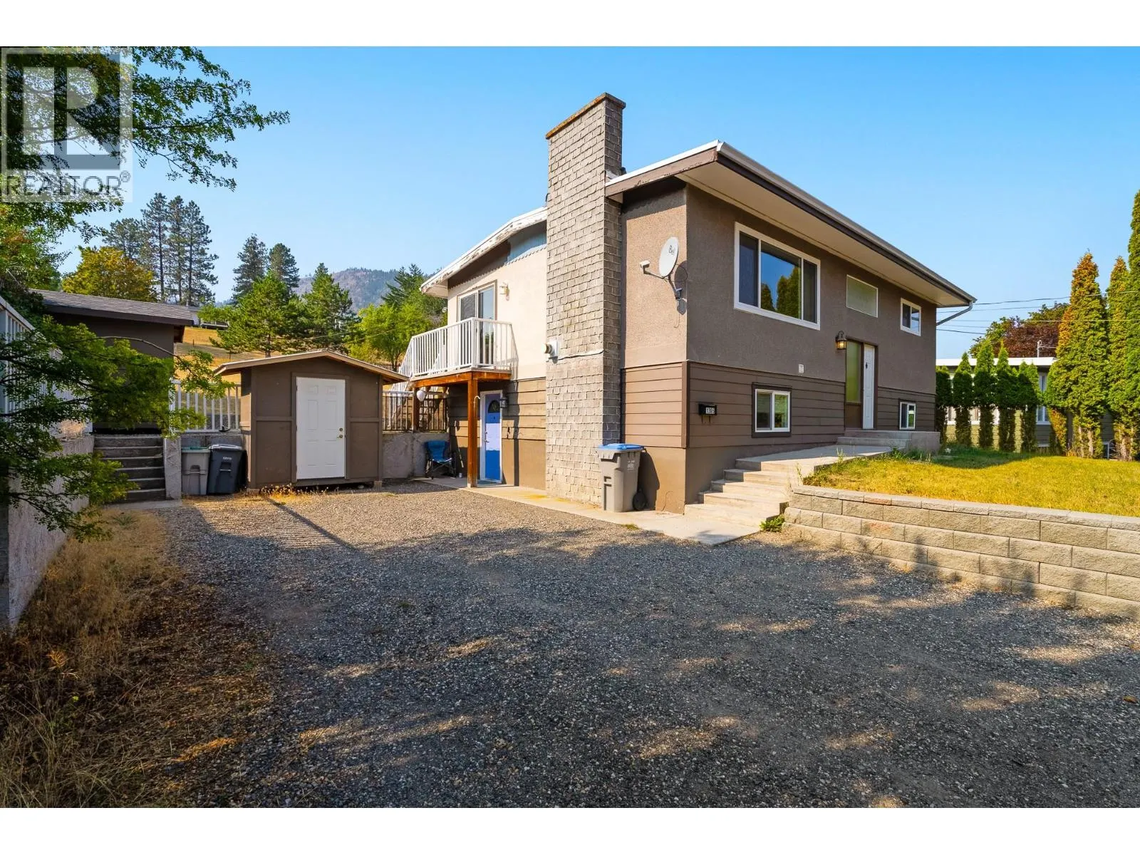 1365 CLEARVIEW Drive