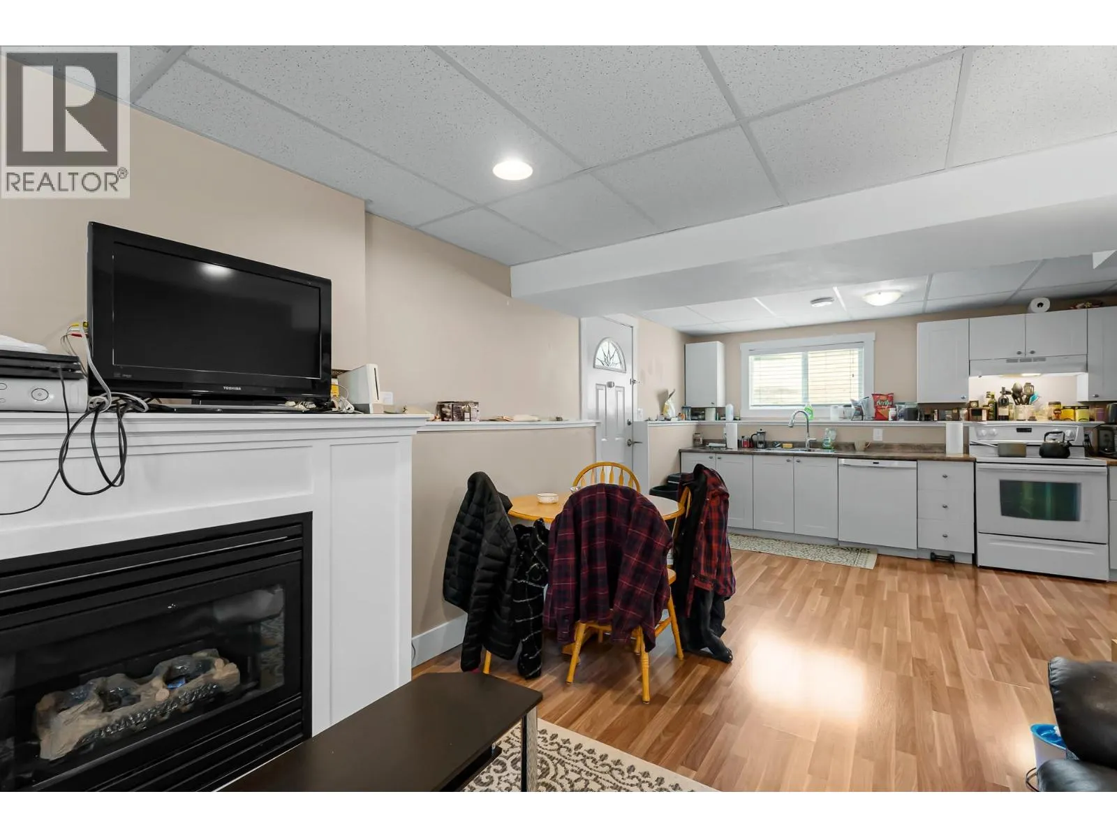 1365 CLEARVIEW Drive