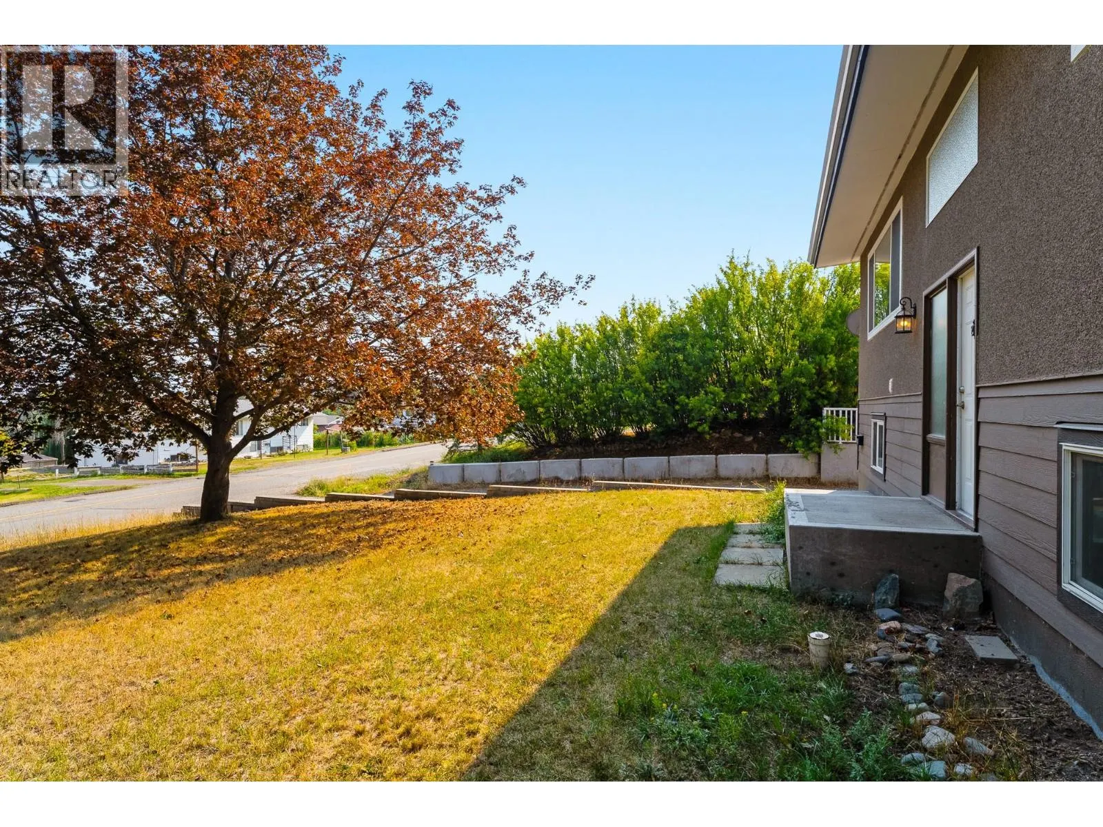 1365 CLEARVIEW Drive