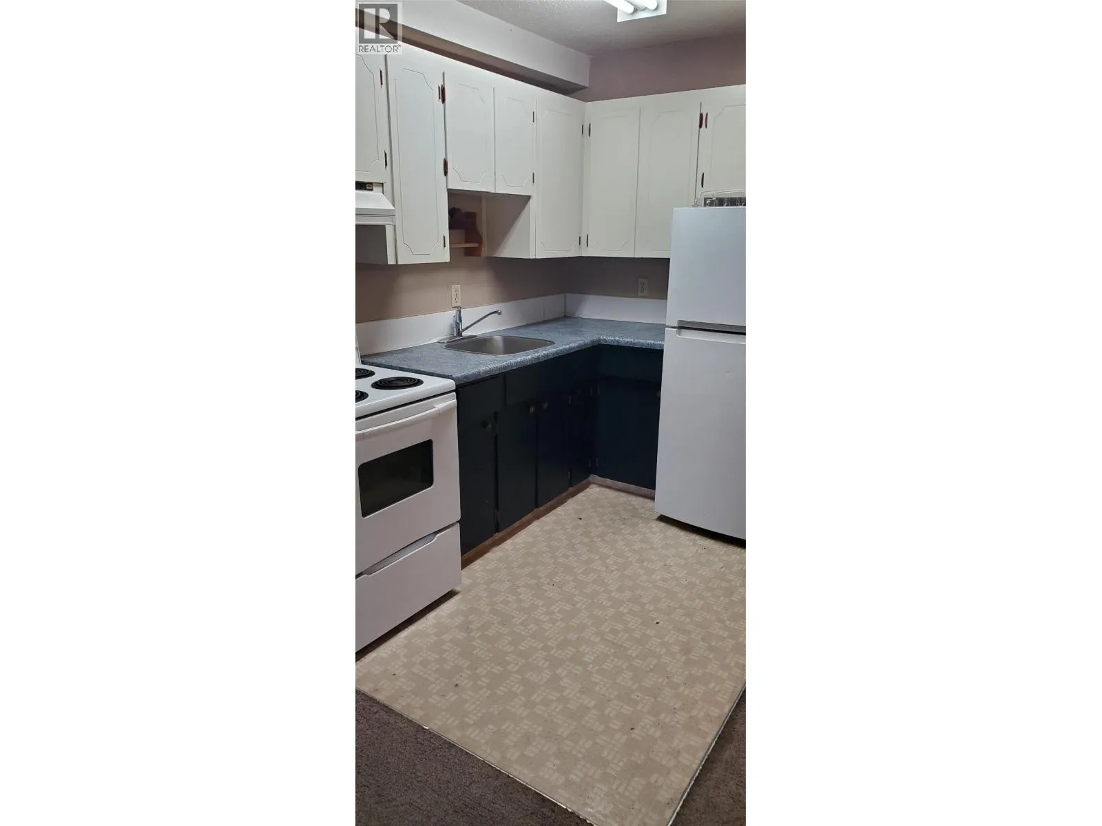 45 ridgemont Avenue Unit# 102