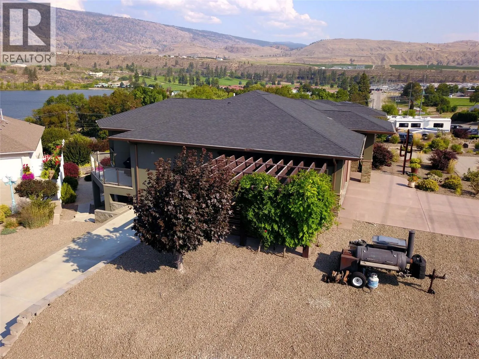 440 MERLOT Avenue