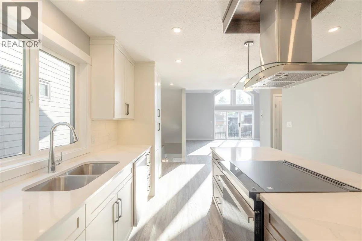 3 Alpine Trail Place