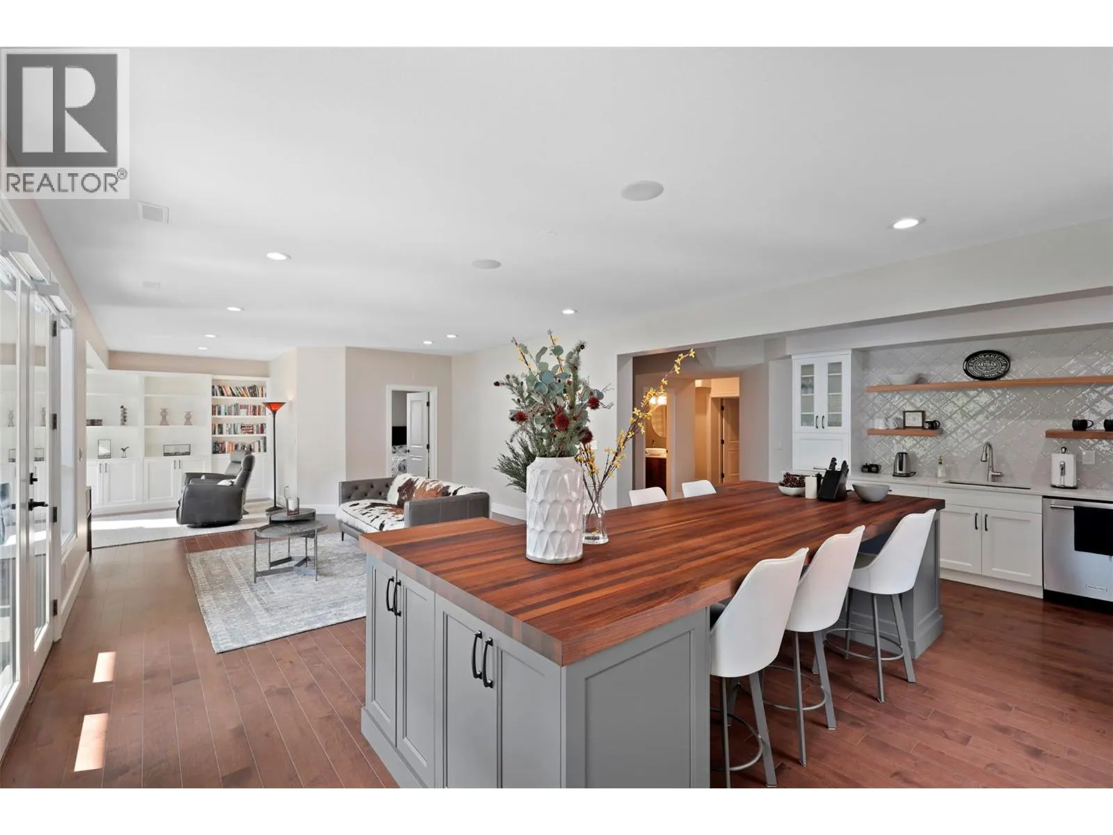 3065 Birkenhead Drive
