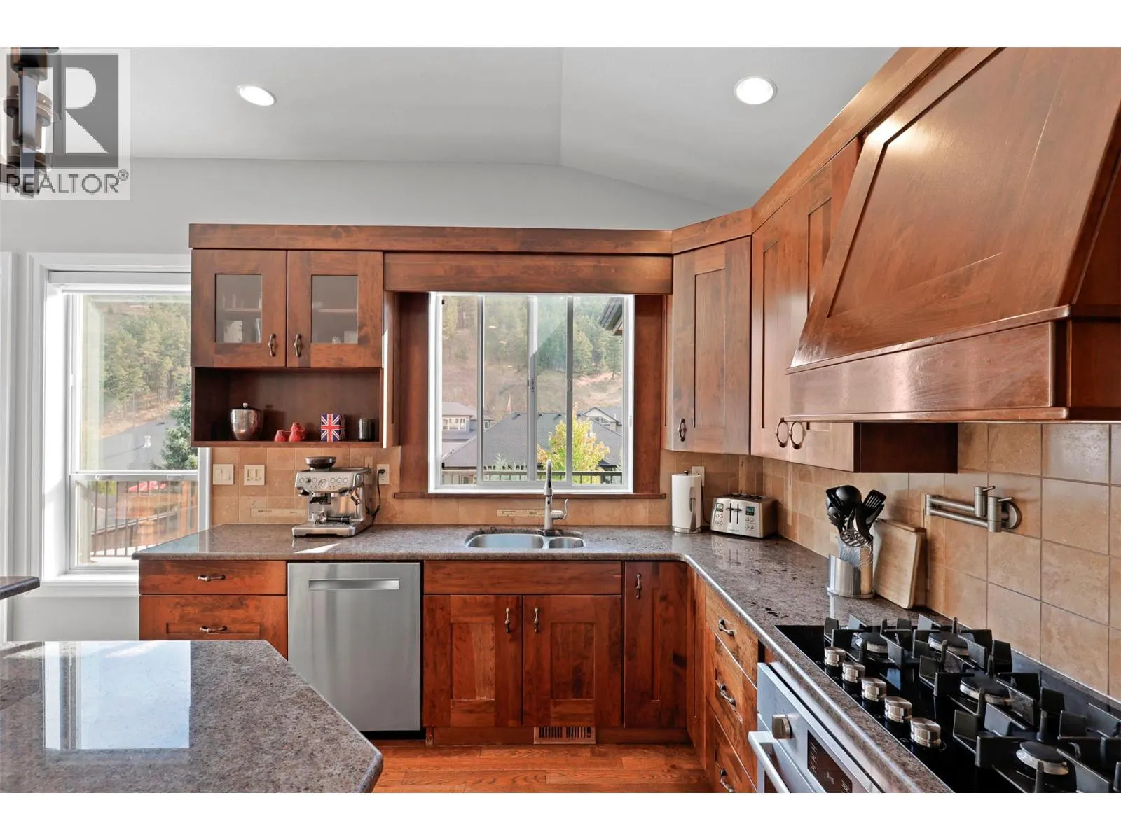 3065 Birkenhead Drive