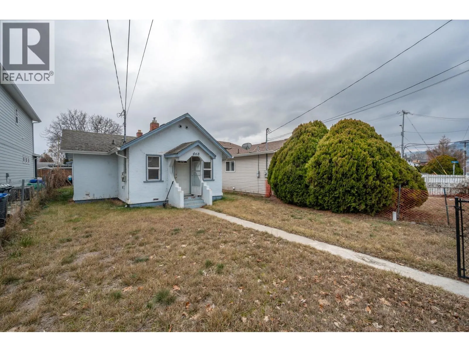 468 Wade Avenue W