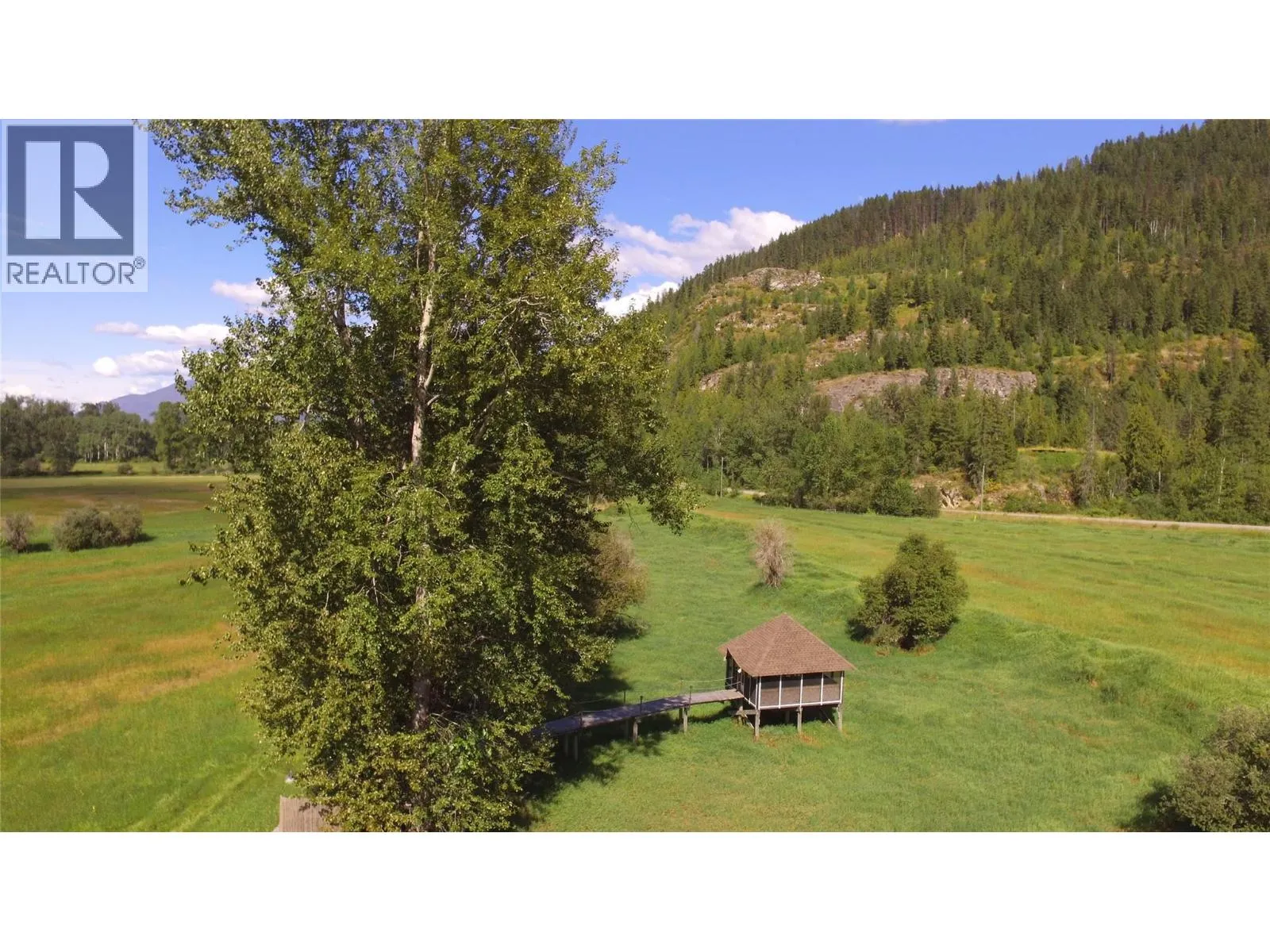 3022 Mabel Lake Road