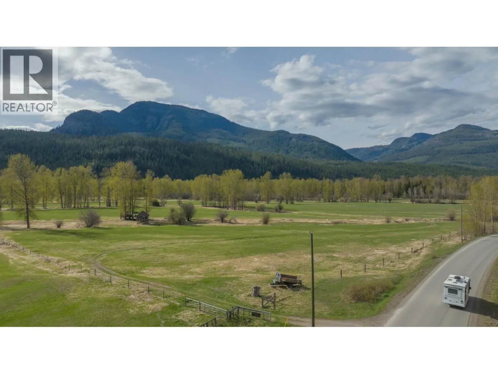 3022 Mabel Lake Road