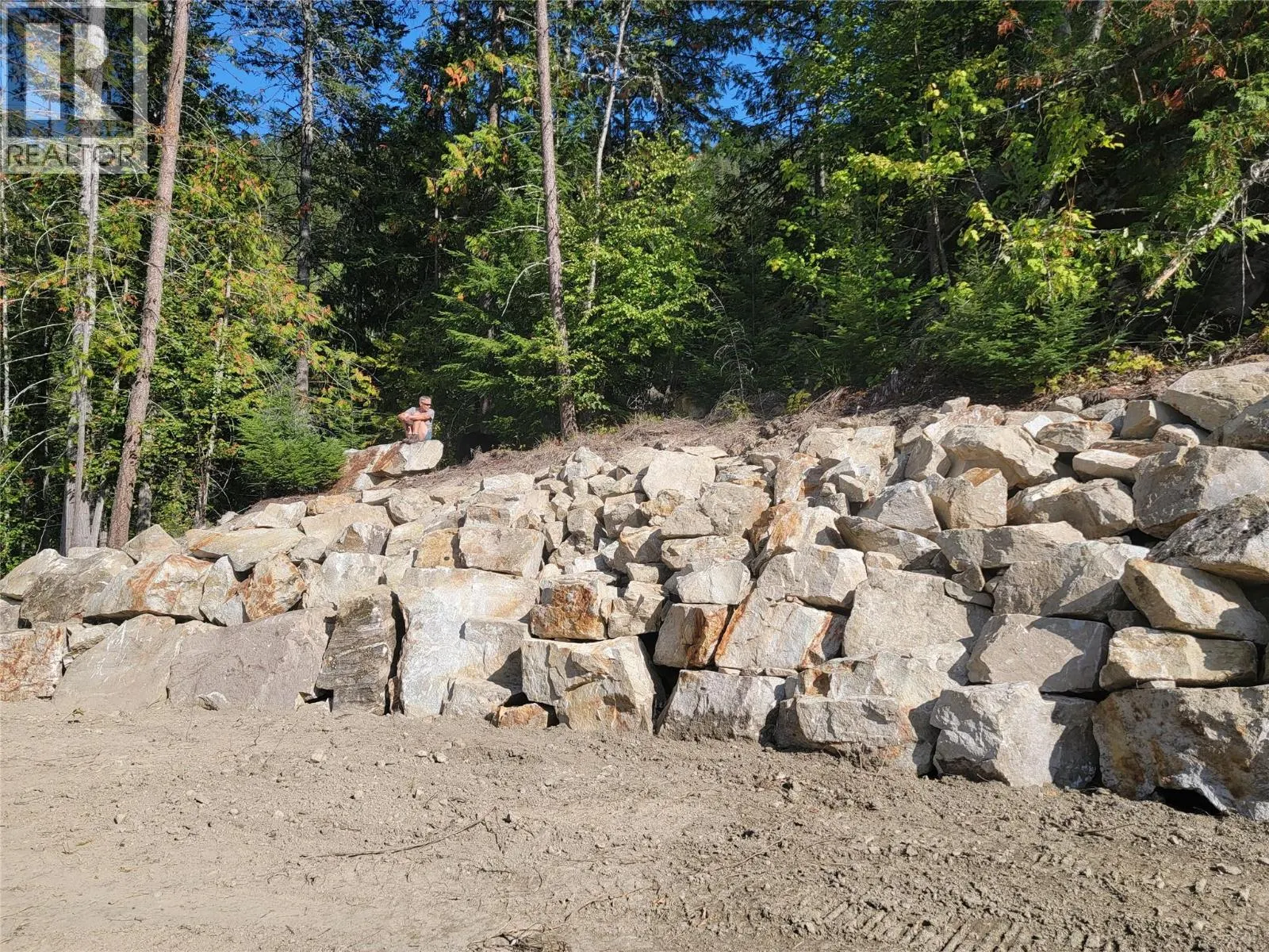 3022 Mabel Lake Road