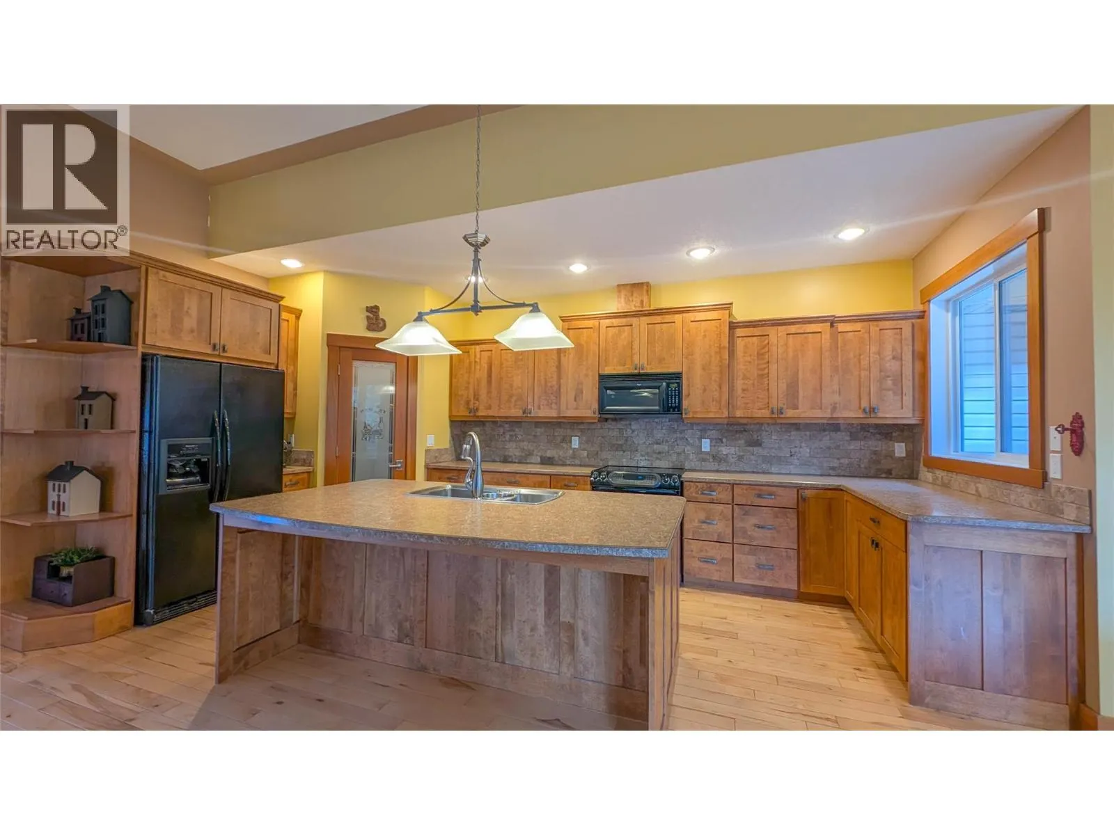 1545 Mt Fisher Crescent