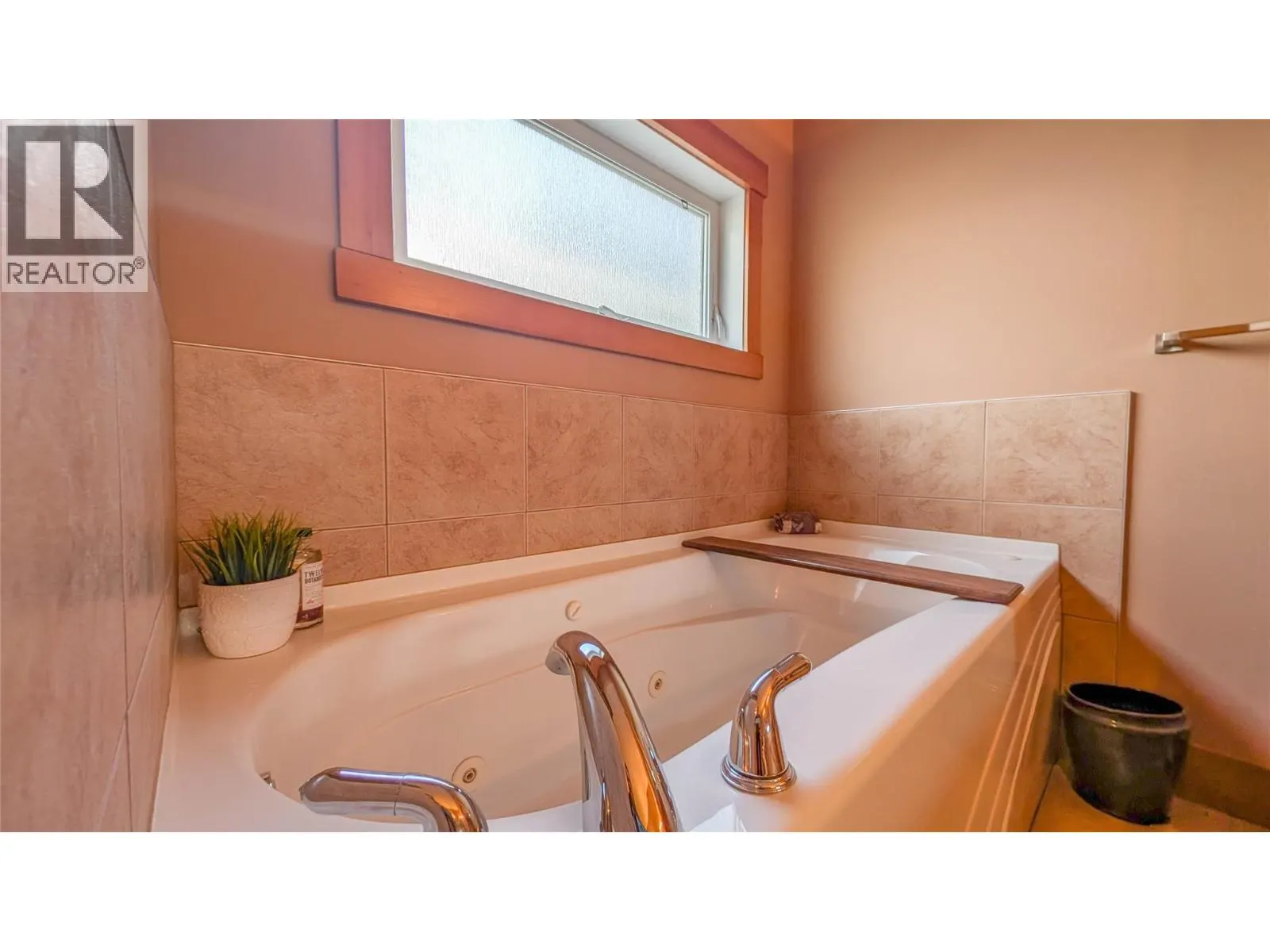1545 Mt Fisher Crescent
