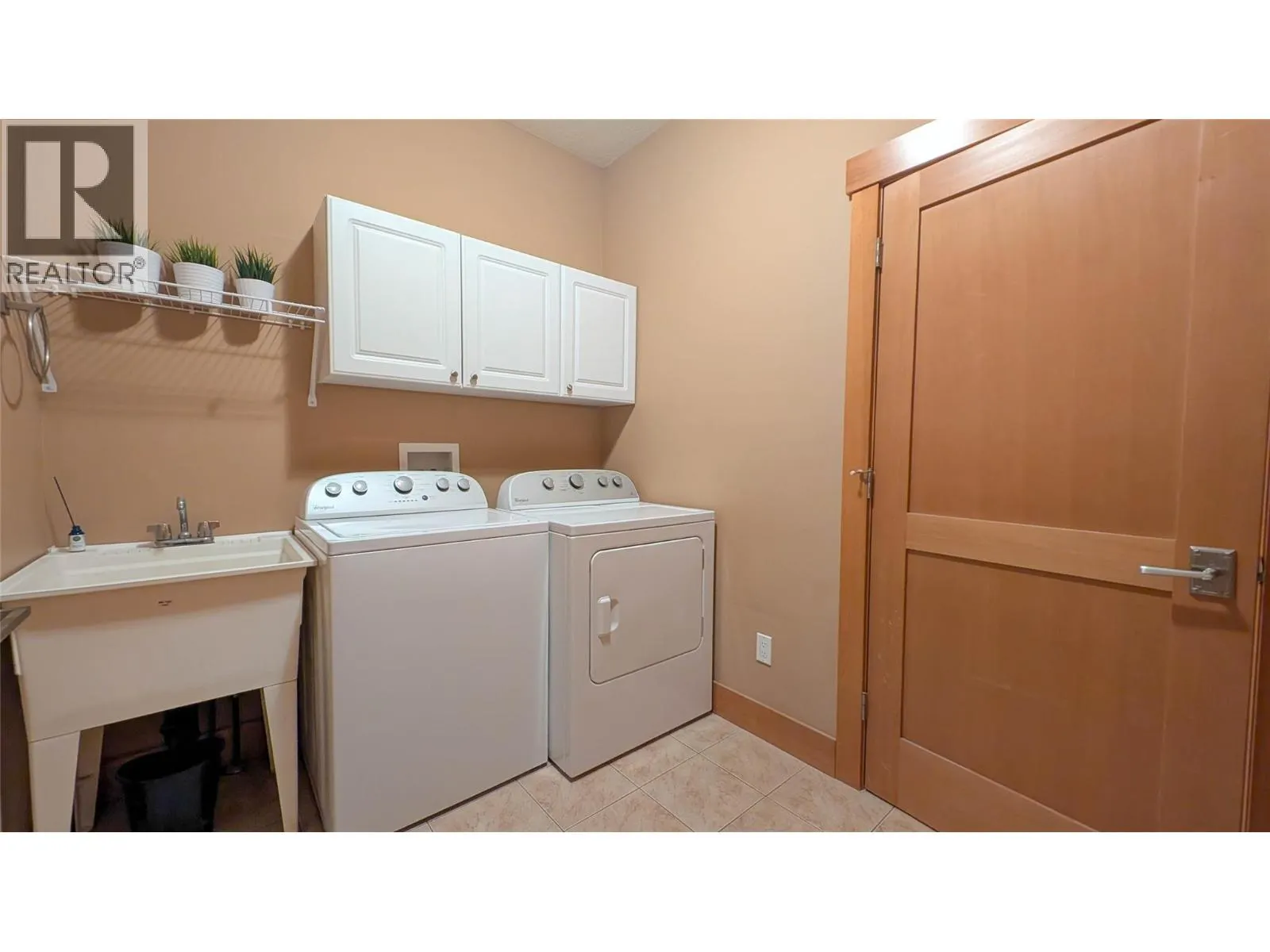 1545 Mt Fisher Crescent
