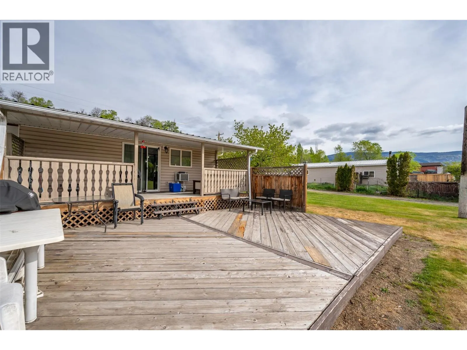 5471 SAWMILL Road