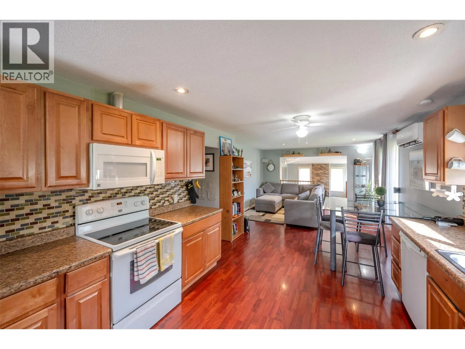 5471 SAWMILL Road