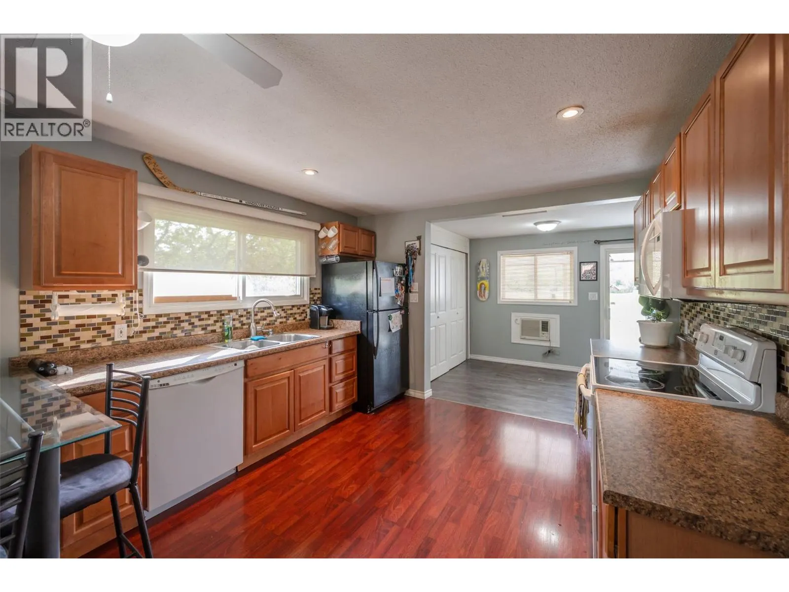 5471 SAWMILL Road