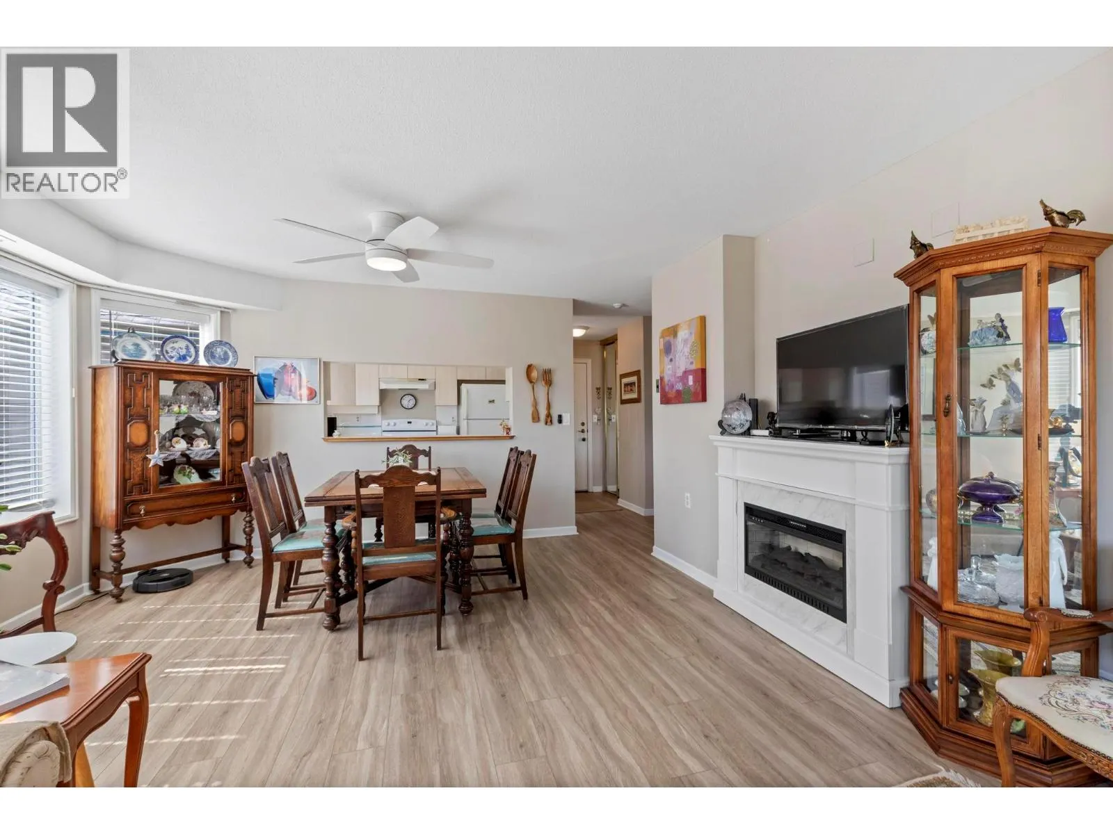 3157 Casorso Road Unit# 204