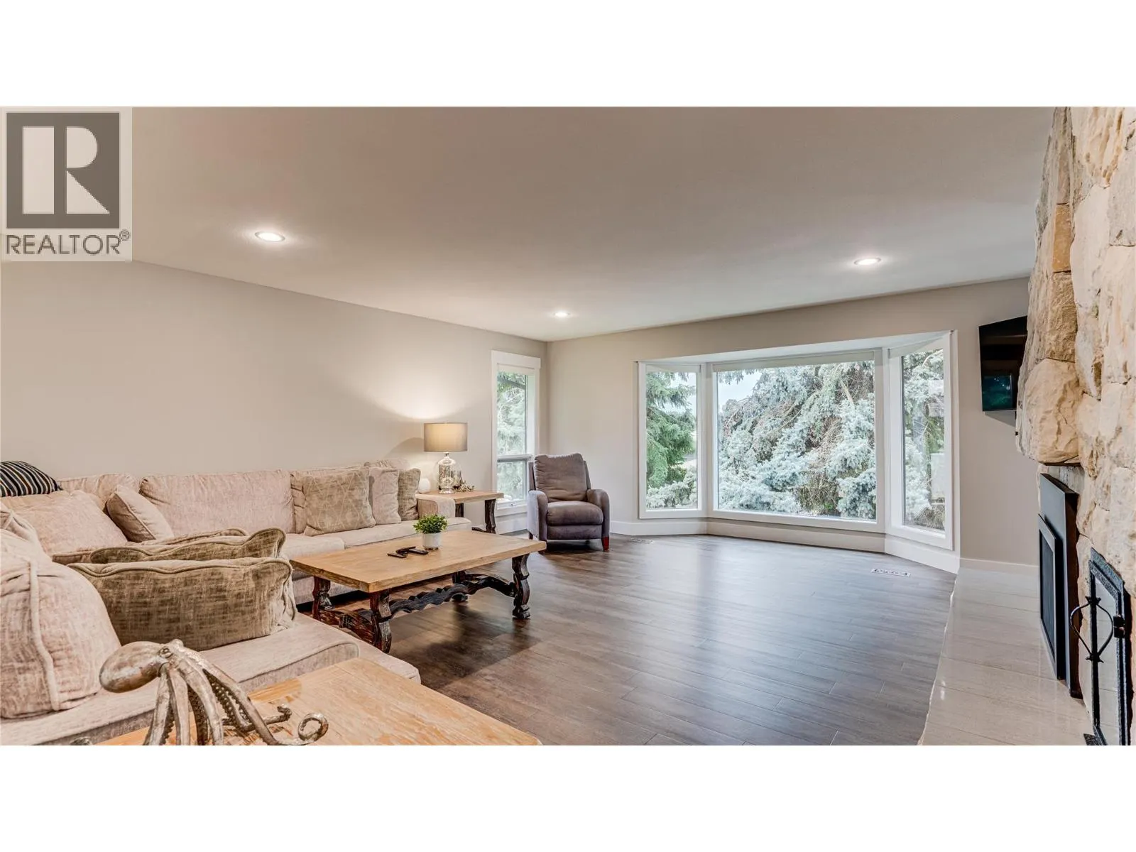 449 Crestview Drive