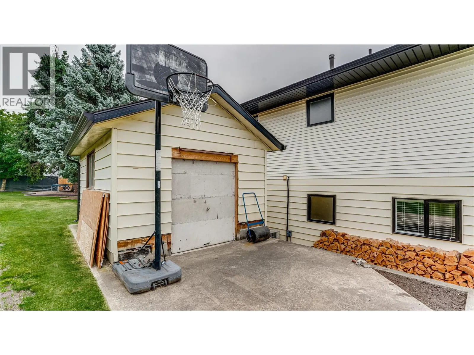 449 Crestview Drive