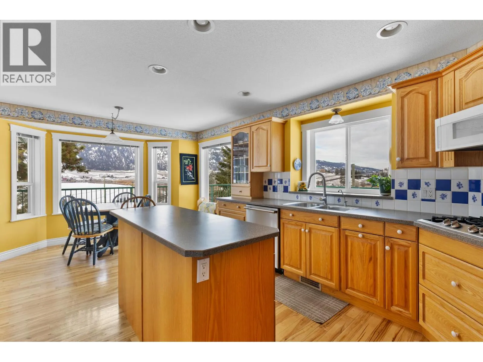15326 Oyama Road