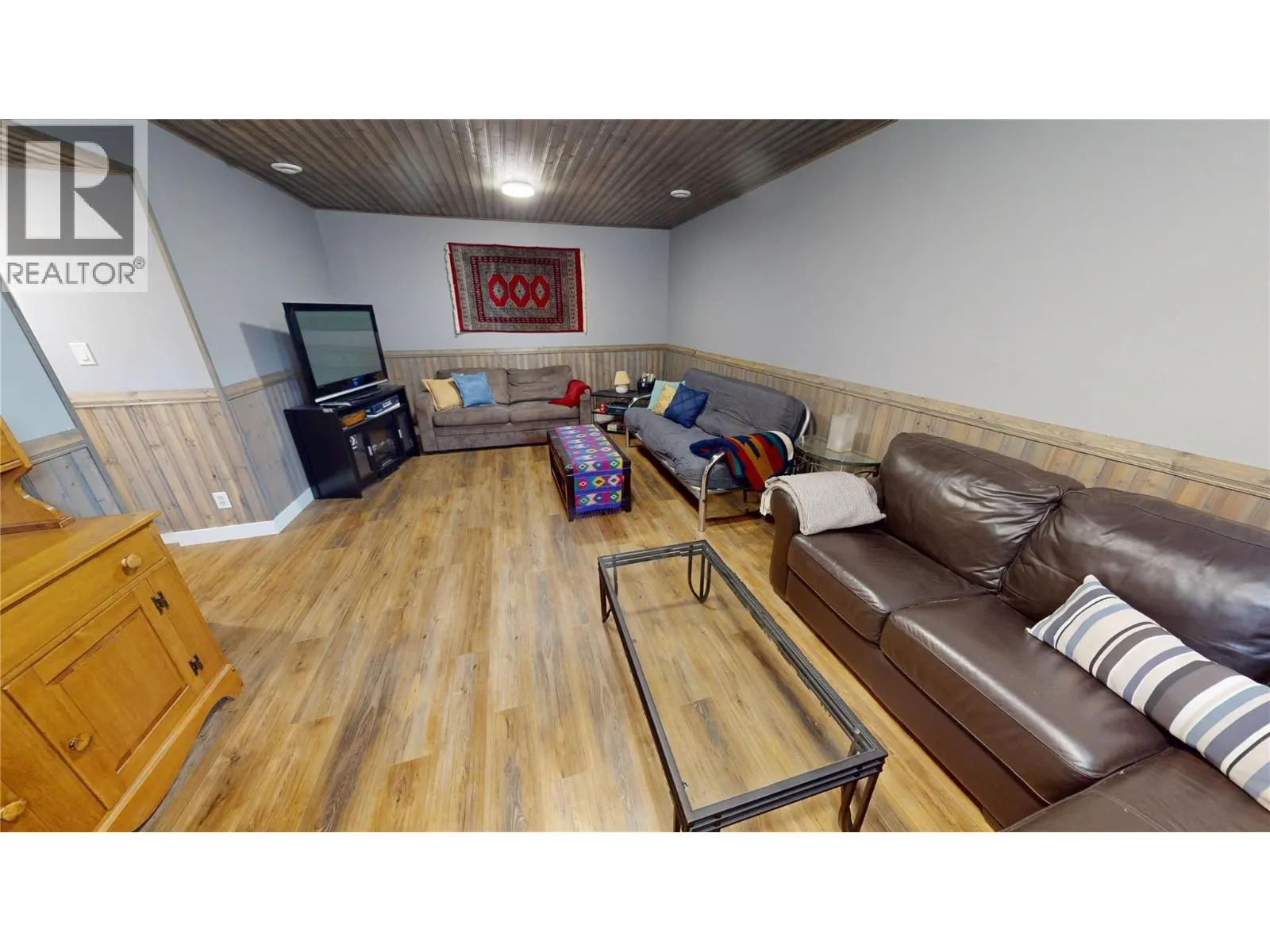 4868 RIVERVIEW Drive Unit# 8