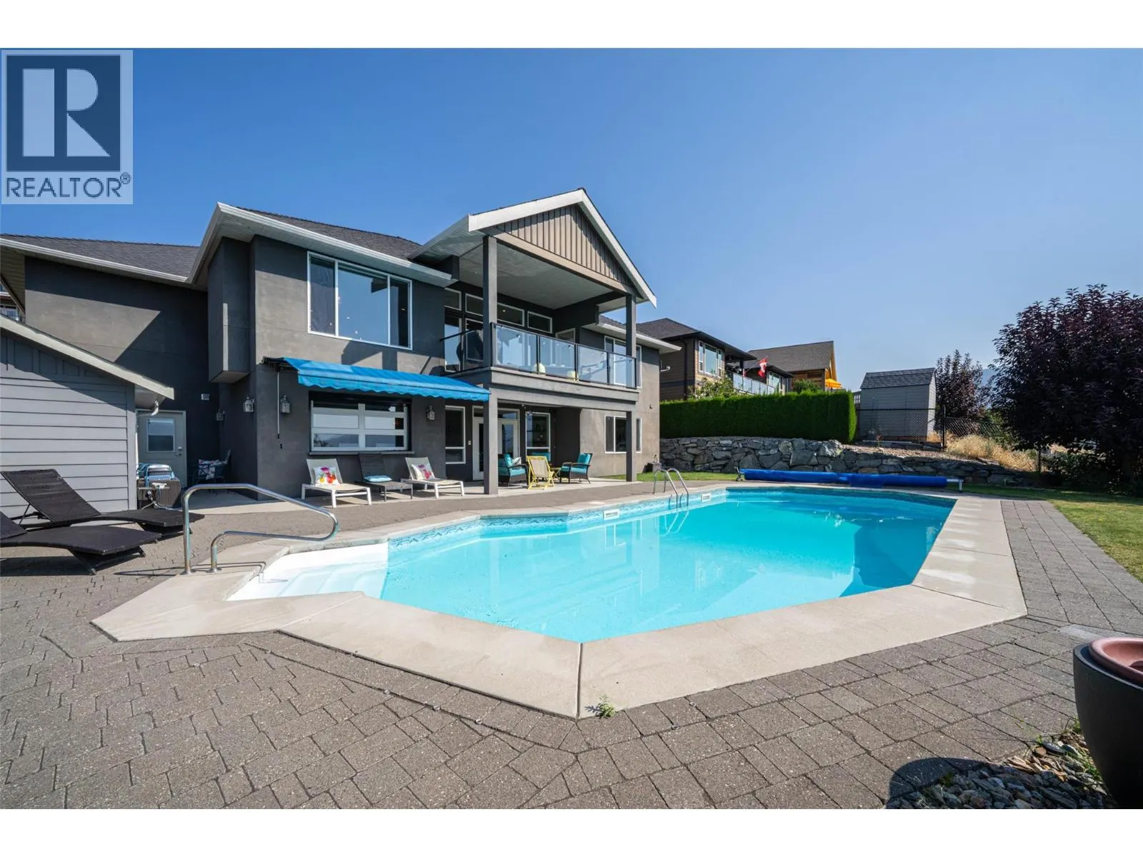 6905 Foothills Drive