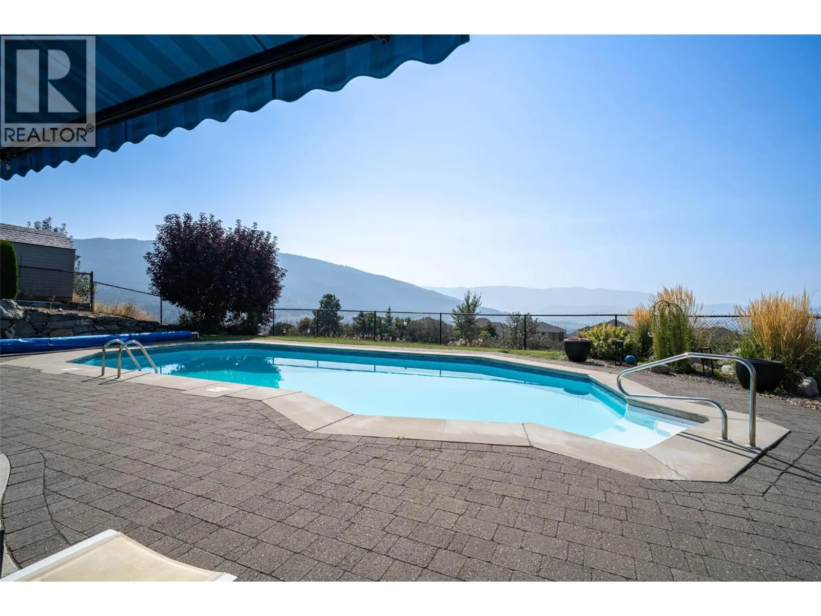 6905 Foothills Drive