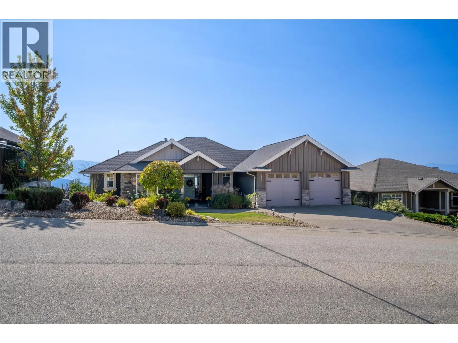 6905 Foothills Drive