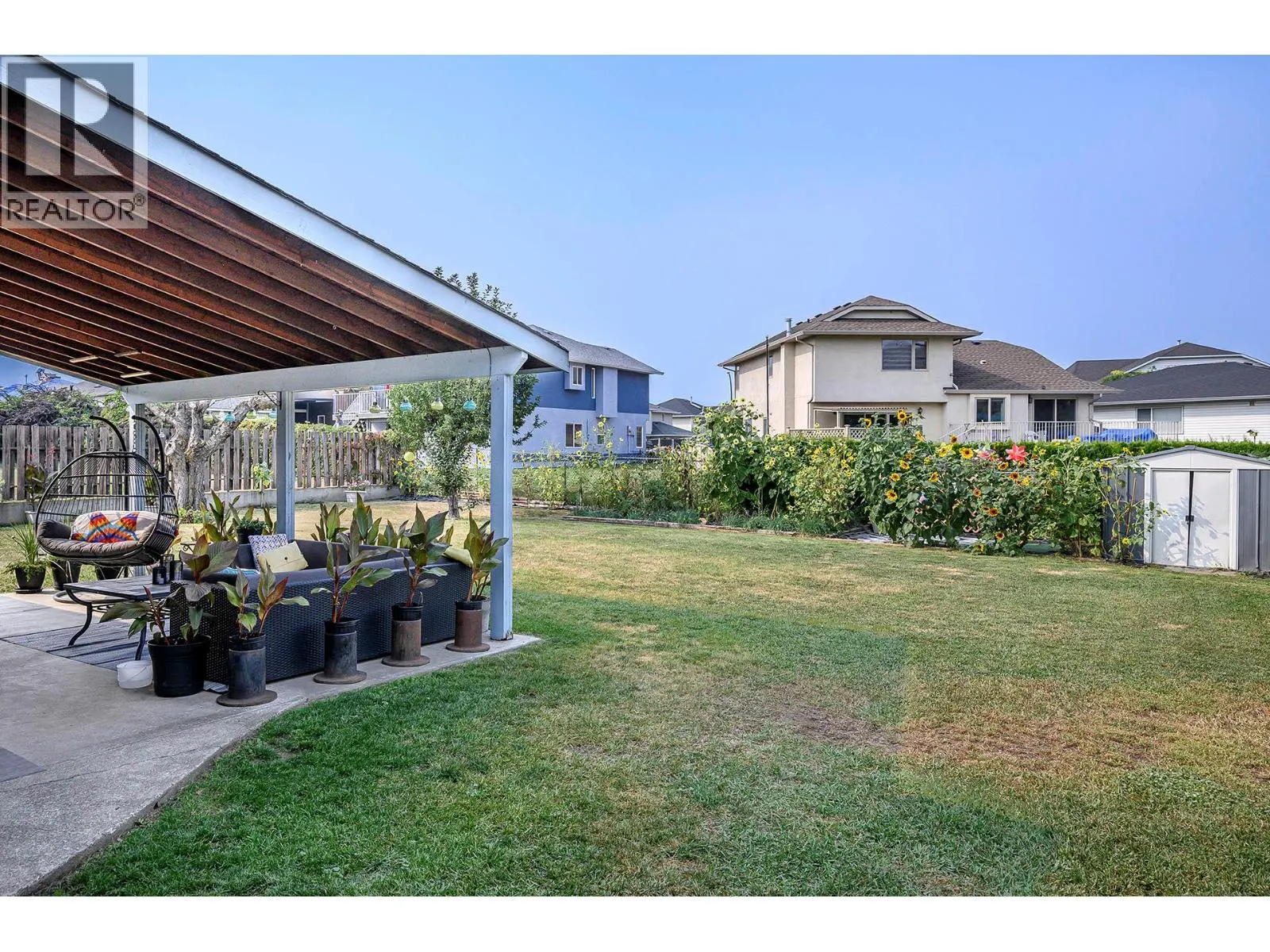 1090 NICOLANI Drive