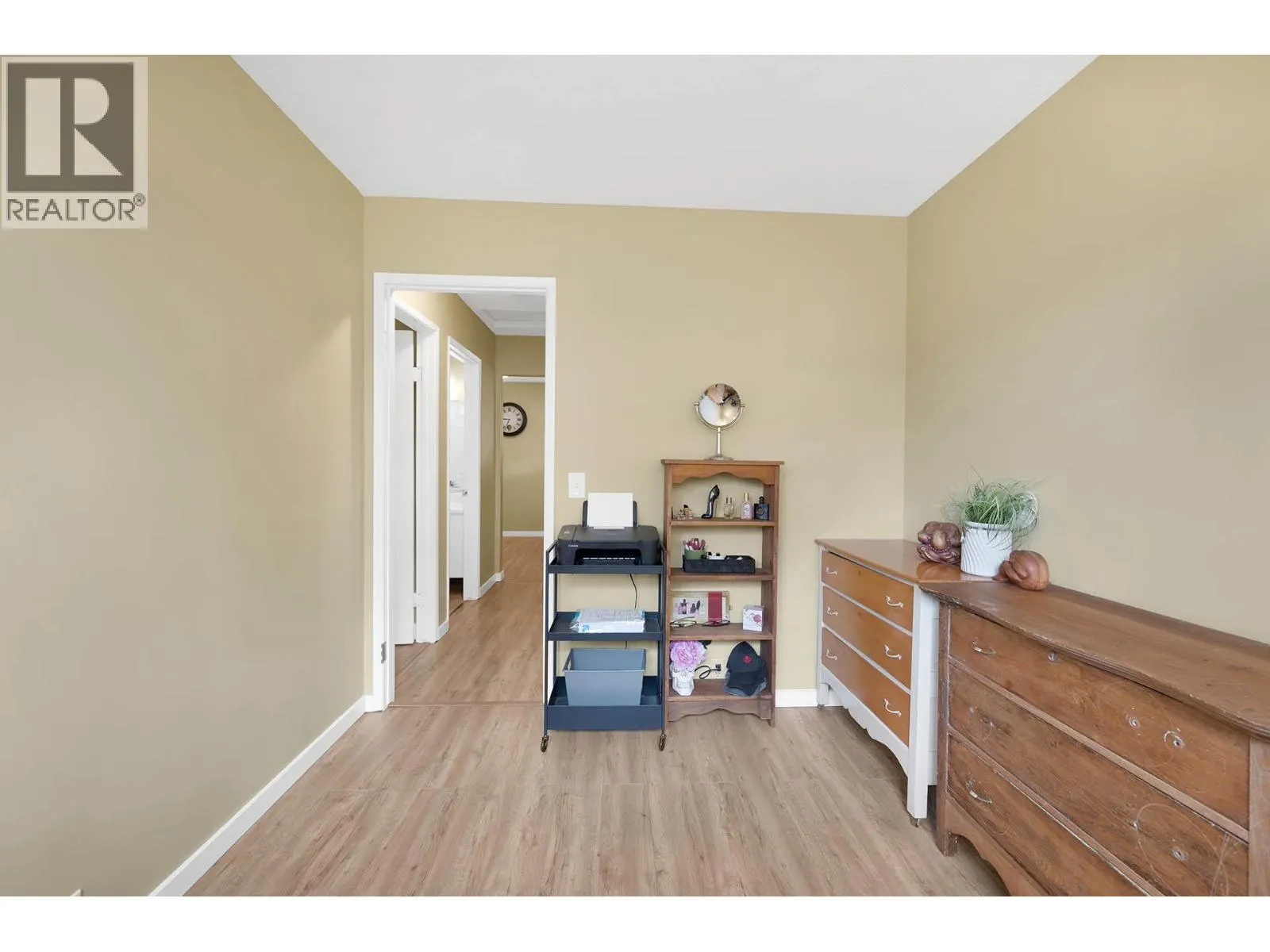1090 NICOLANI Drive