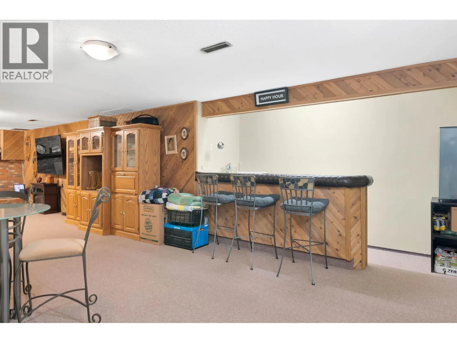 1090 NICOLANI Drive