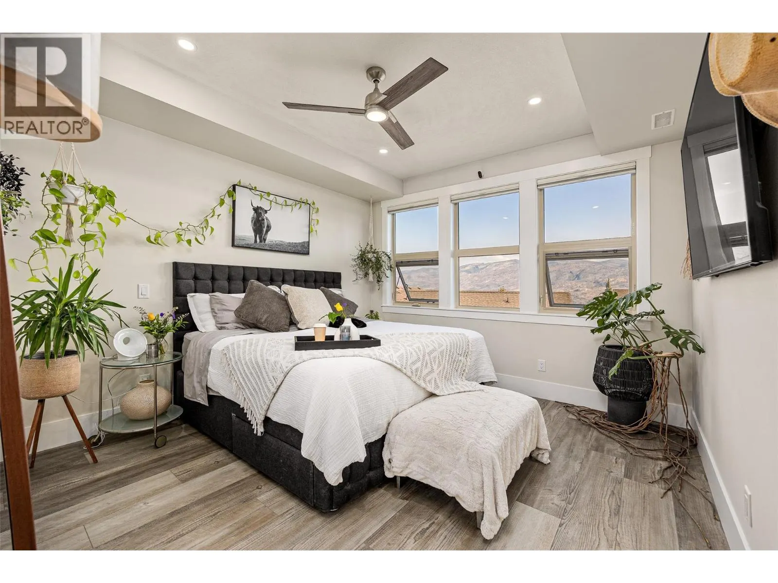 4000 Redstone Crescent Unit# 224