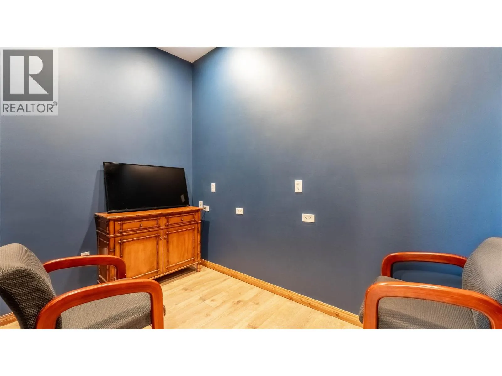 116 12 Avenue Unit# B