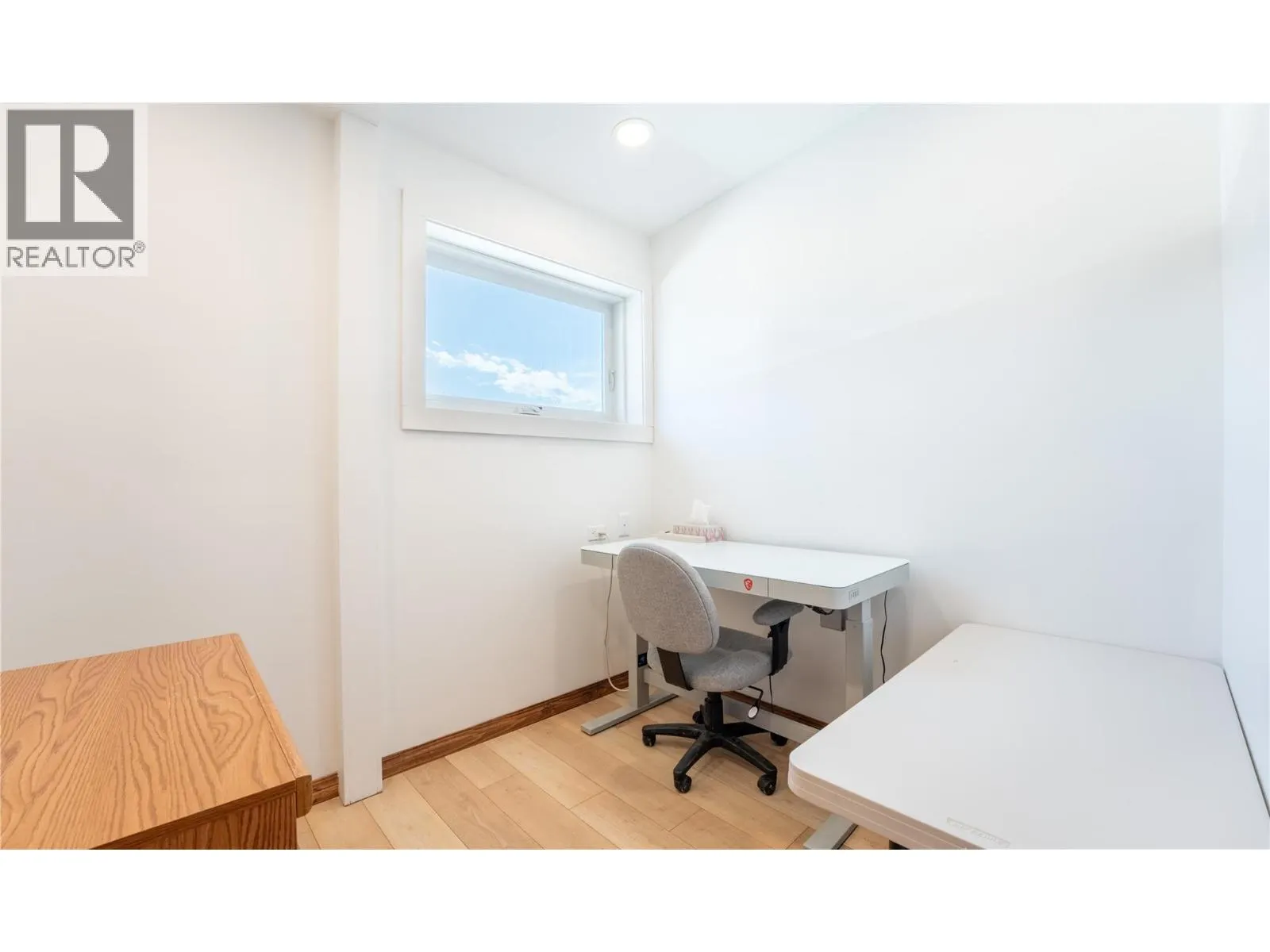116 12 Avenue Unit# B