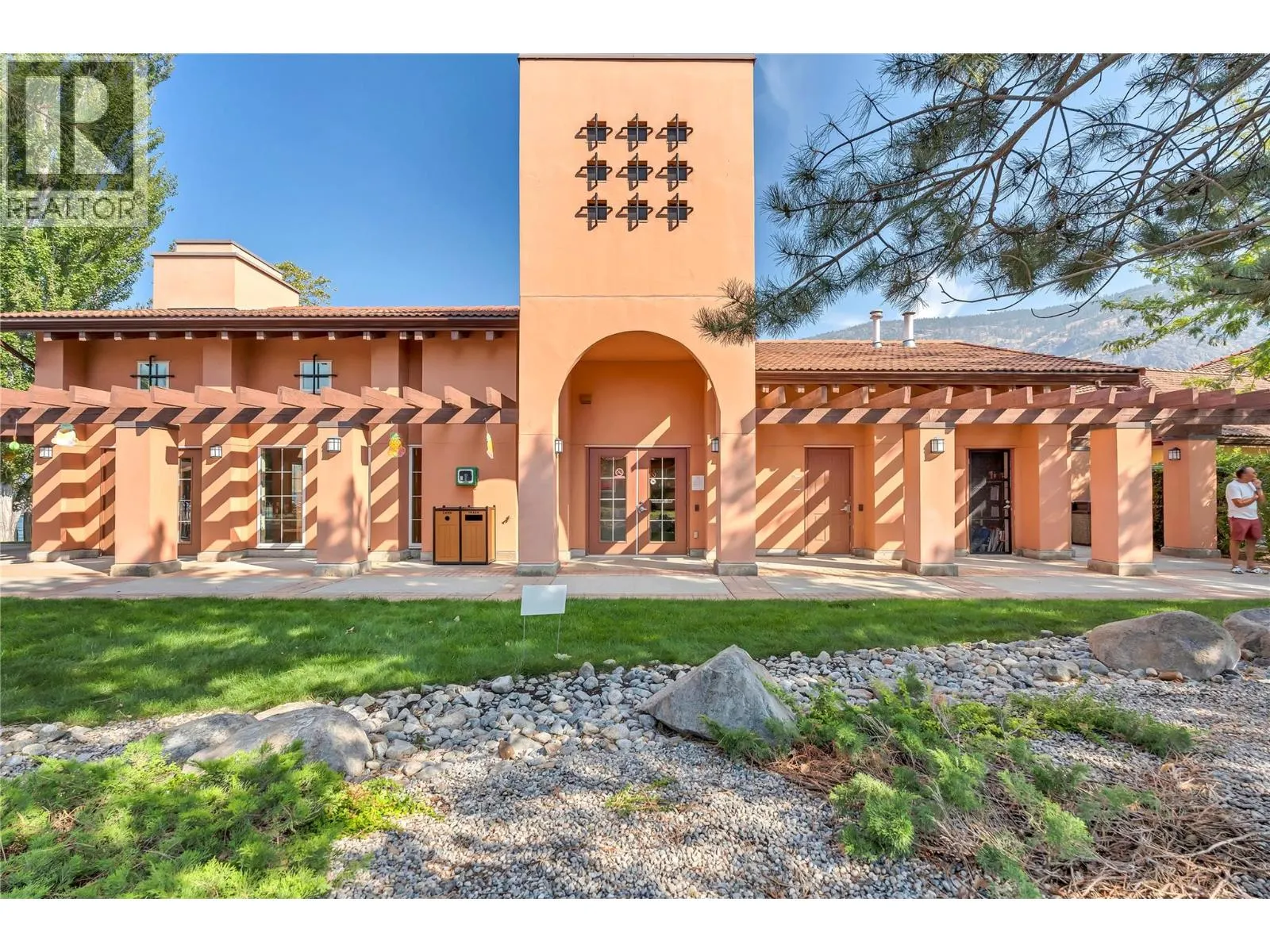 7600 Cottonwood Drive Unit# 304