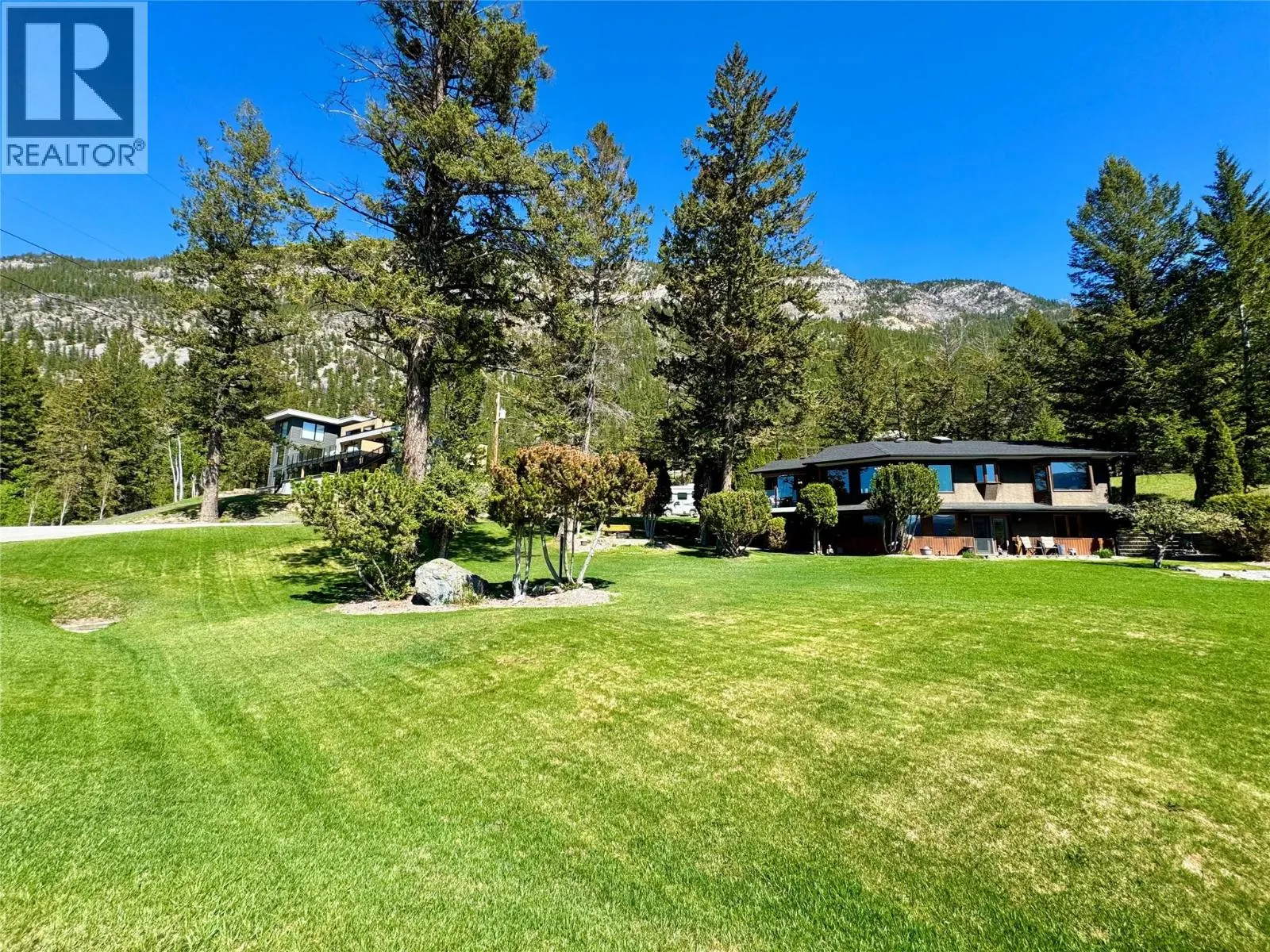 8380 RICHARDSON Crescent