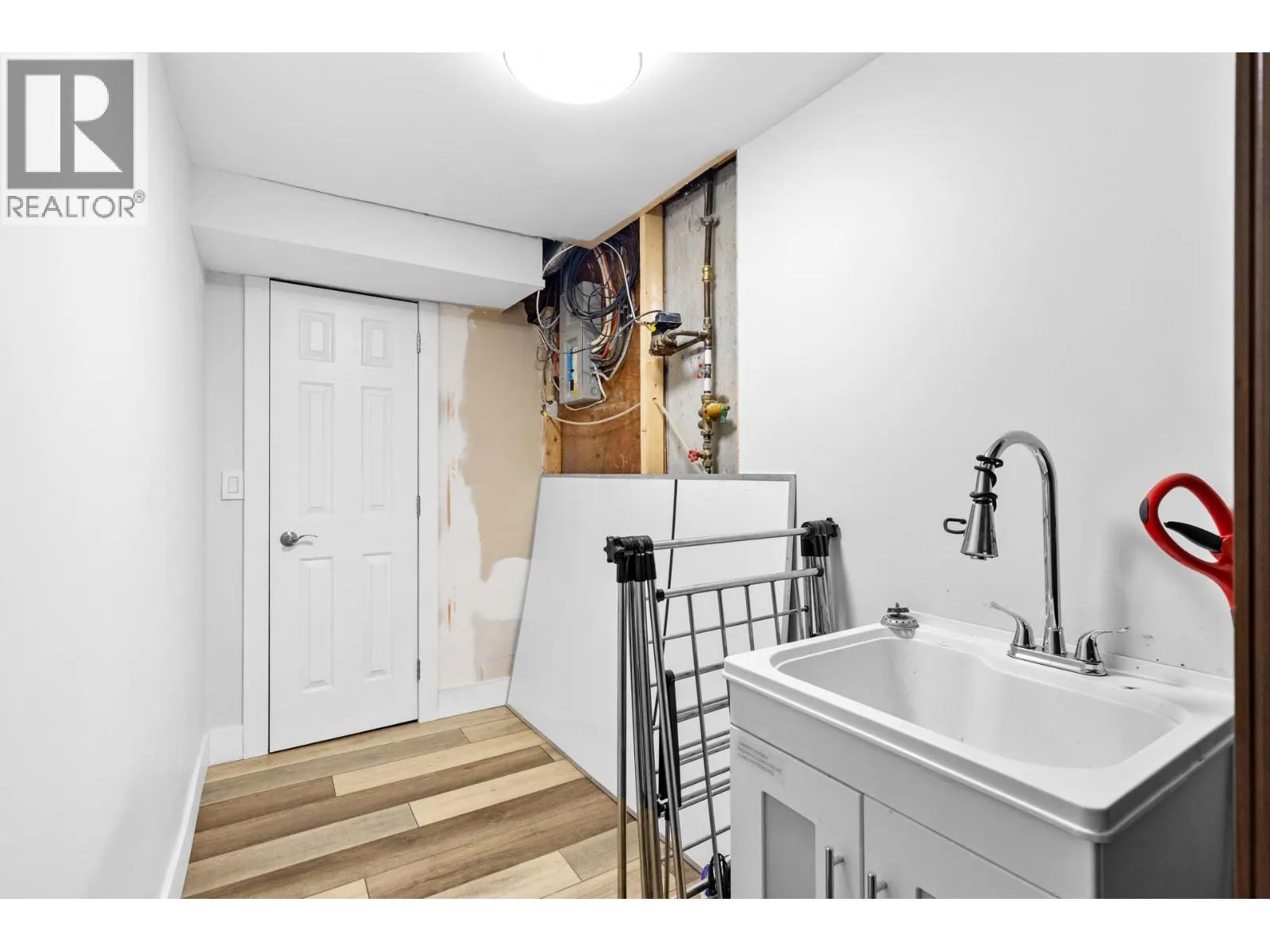 3341 Broadview Road