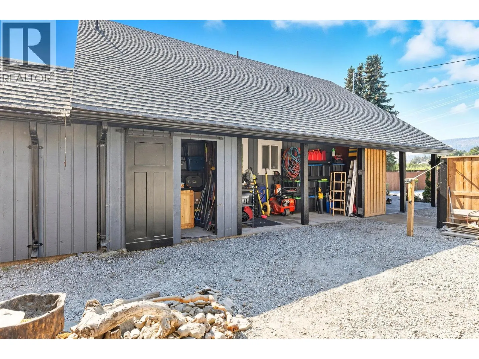 3341 Broadview Road