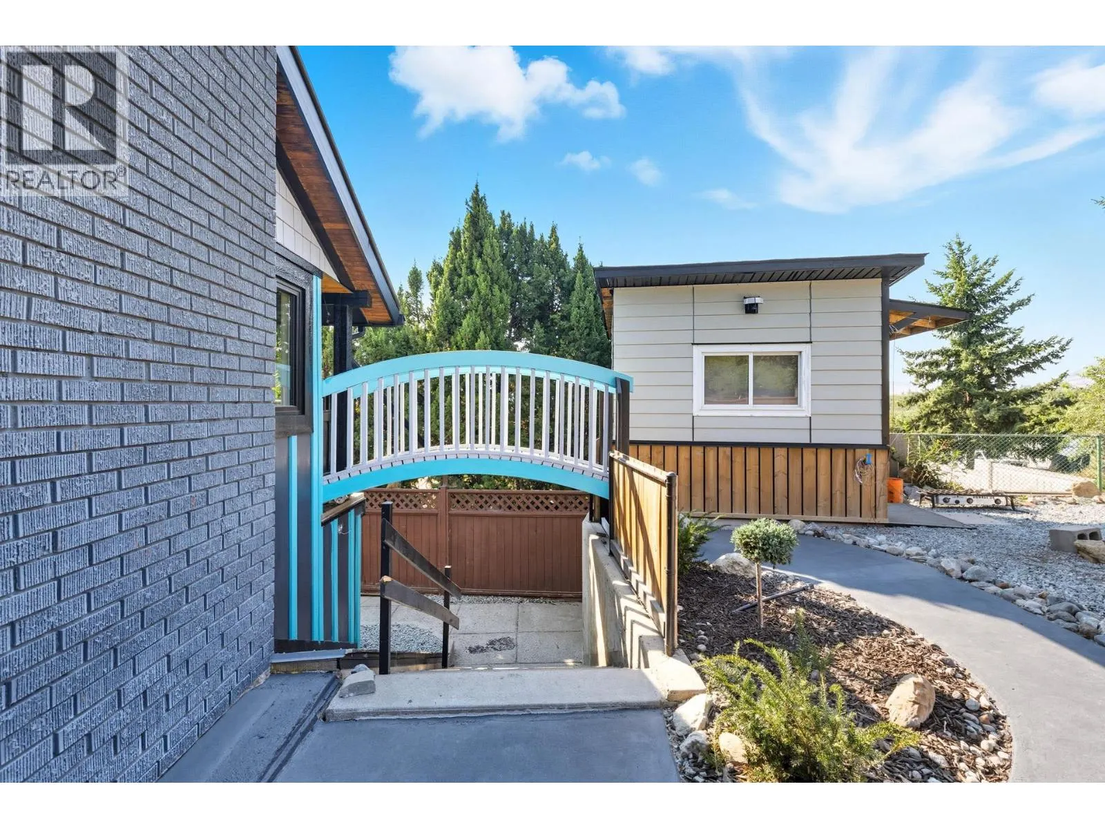3341 Broadview Road