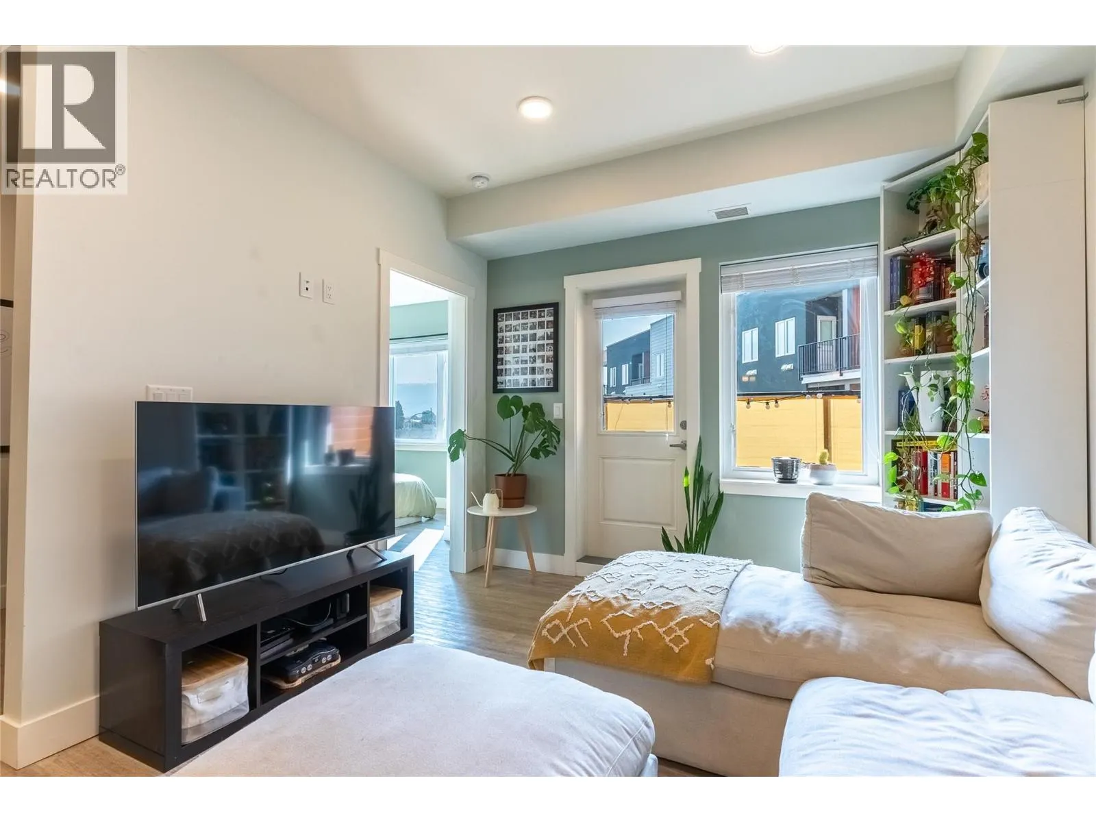 107 Yew Street Unit# 311