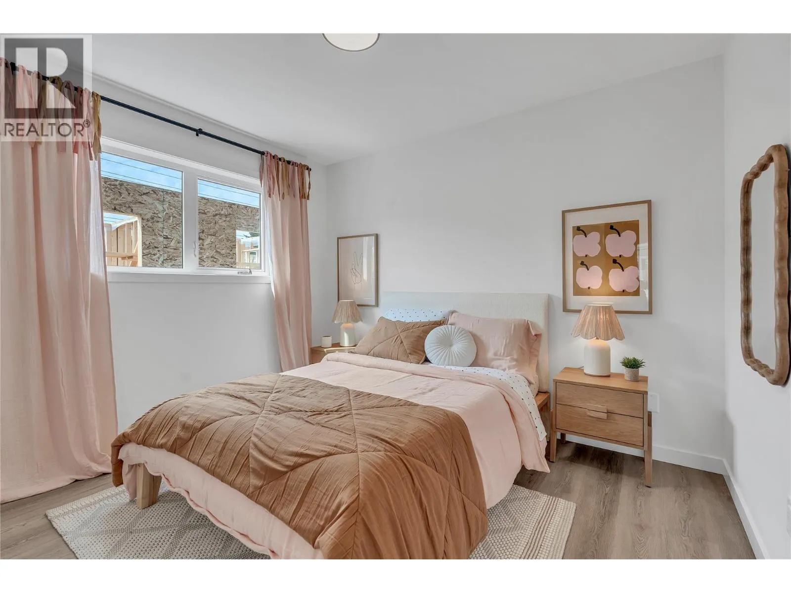 687 Victoria Drive Unit# 103